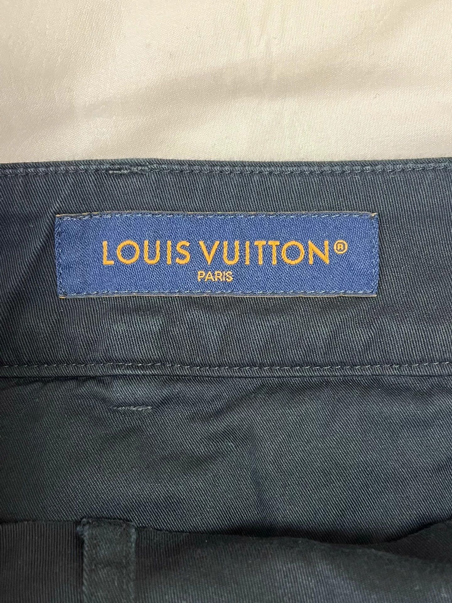Louis Vuitton LV men's 48 black flocked monogram cargo pants Size US 32 / EU 48 - 5 Thumbnail