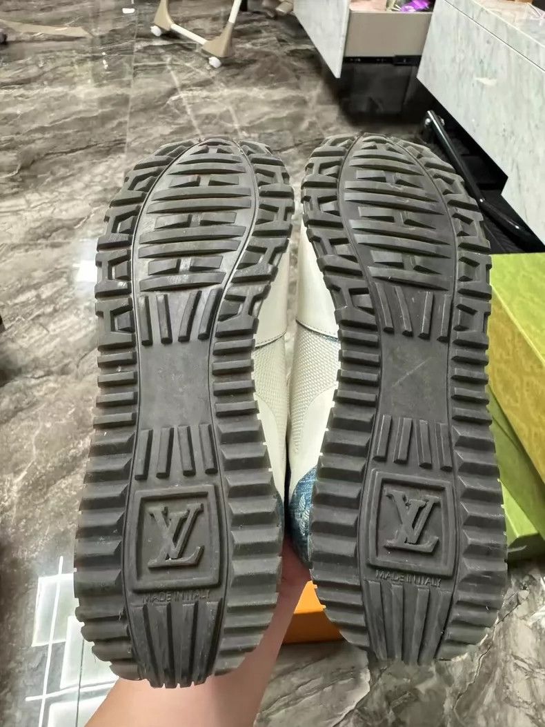 Louis Vuitton Louis Vuitton Blue runaway presbyopic sneakers Size US 5 / IT 35 - 4 Thumbnail