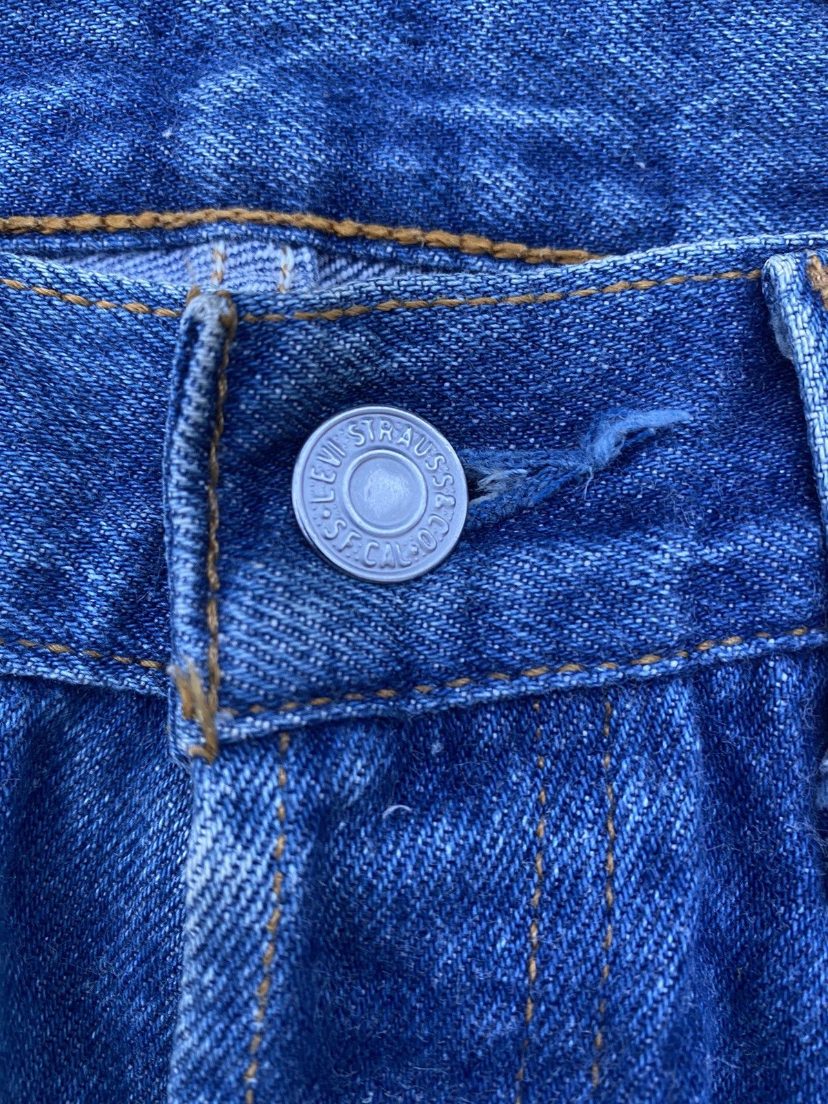 Levi's 90s Vintage Levis 501 Buttonfly Size US 32 / EU 48 - 8 Thumbnail