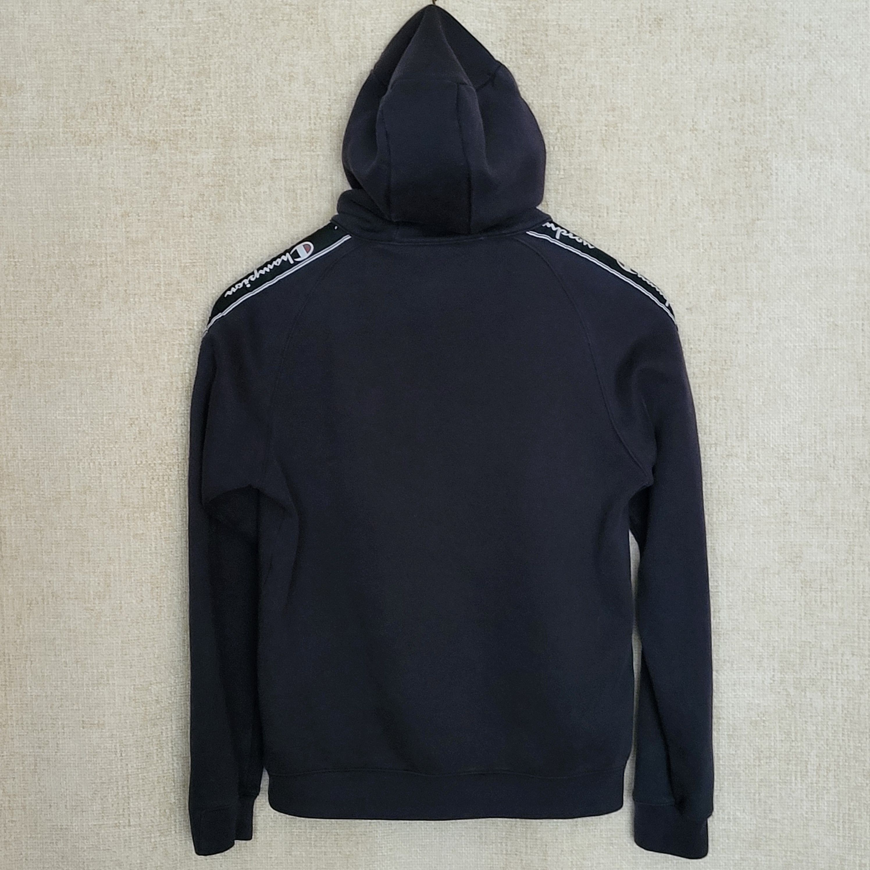 Champion Vintage Y2K Champion Hoodie size M Size US M / EU 48-50 / 2 - 6 Thumbnail