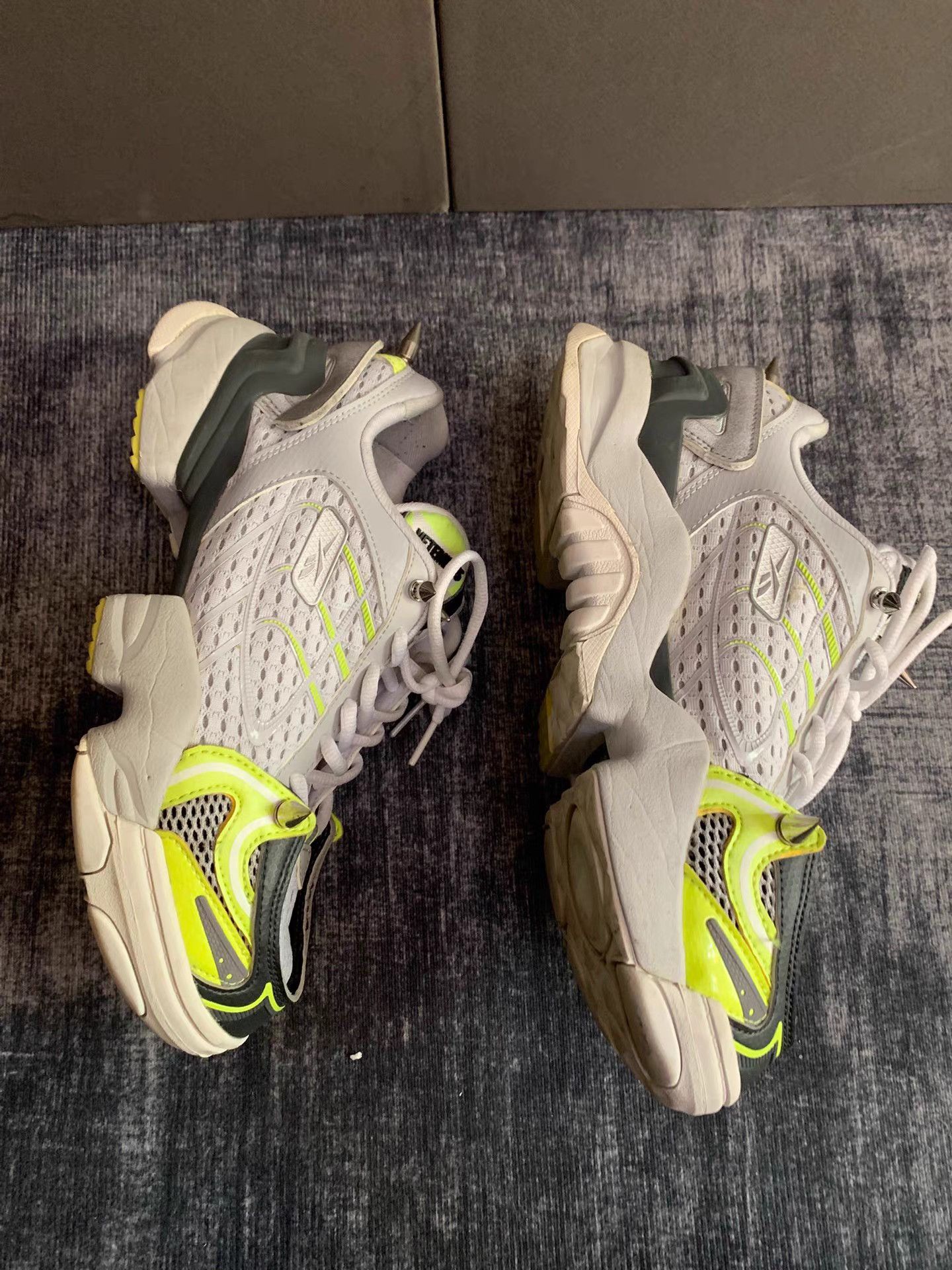 Vetements Vetements x Reebok Runway Studded Sneakers Size US 7 / EU 40 - 4 Thumbnail