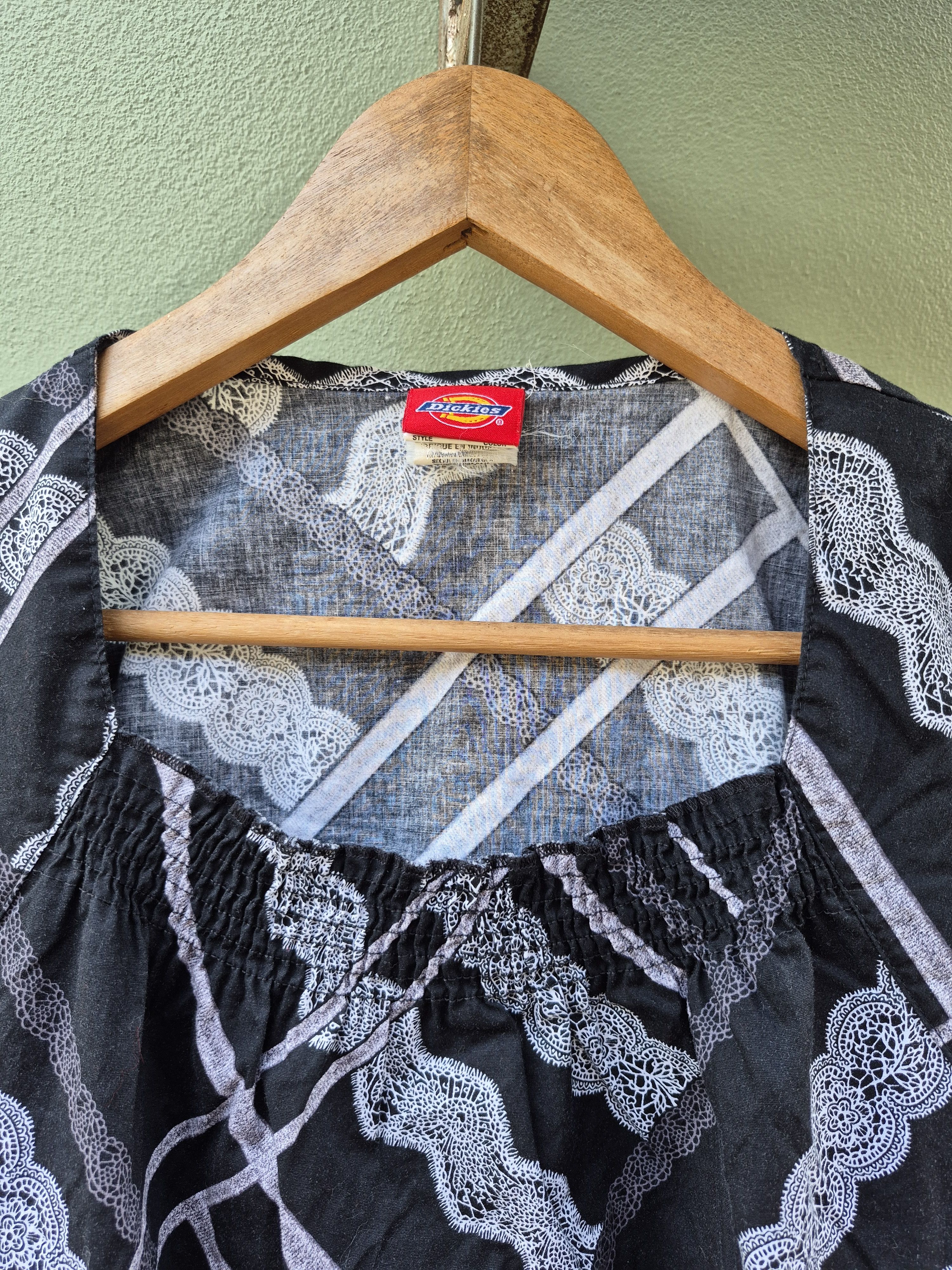 Dickies 🔥 Dickies Abstract Full Print Scrubs Workwear Nurses Docs Size S / US 4 / IT 40 - 6 Thumbnail