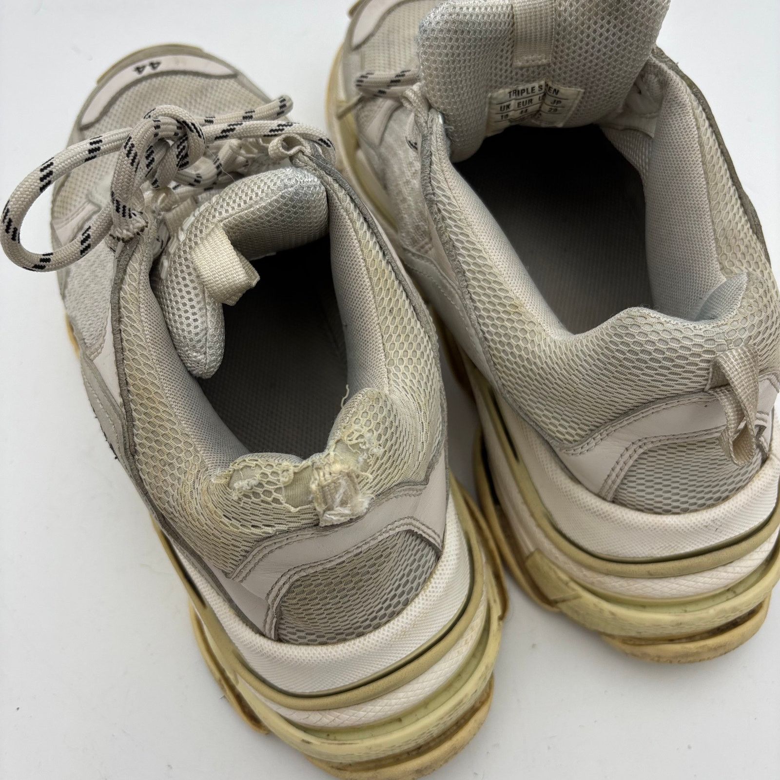 Balenciaga Balenciaga Triple S Chunky Trainers Sneakers Men's 11 Size US 11 / EU 44 - 9 Thumbnail