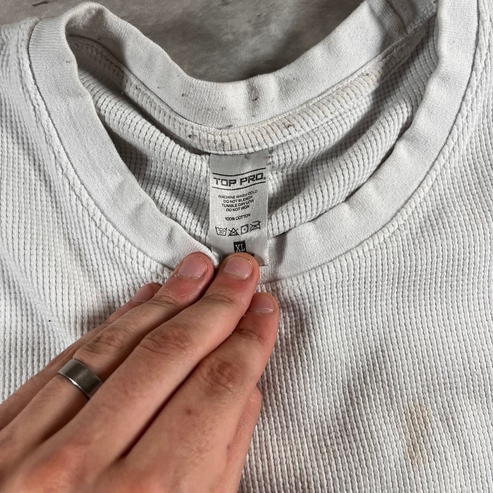 Hanes Waffle, knit undershirt Size US XL / EU 56 / 4 - 2 Thumbnail