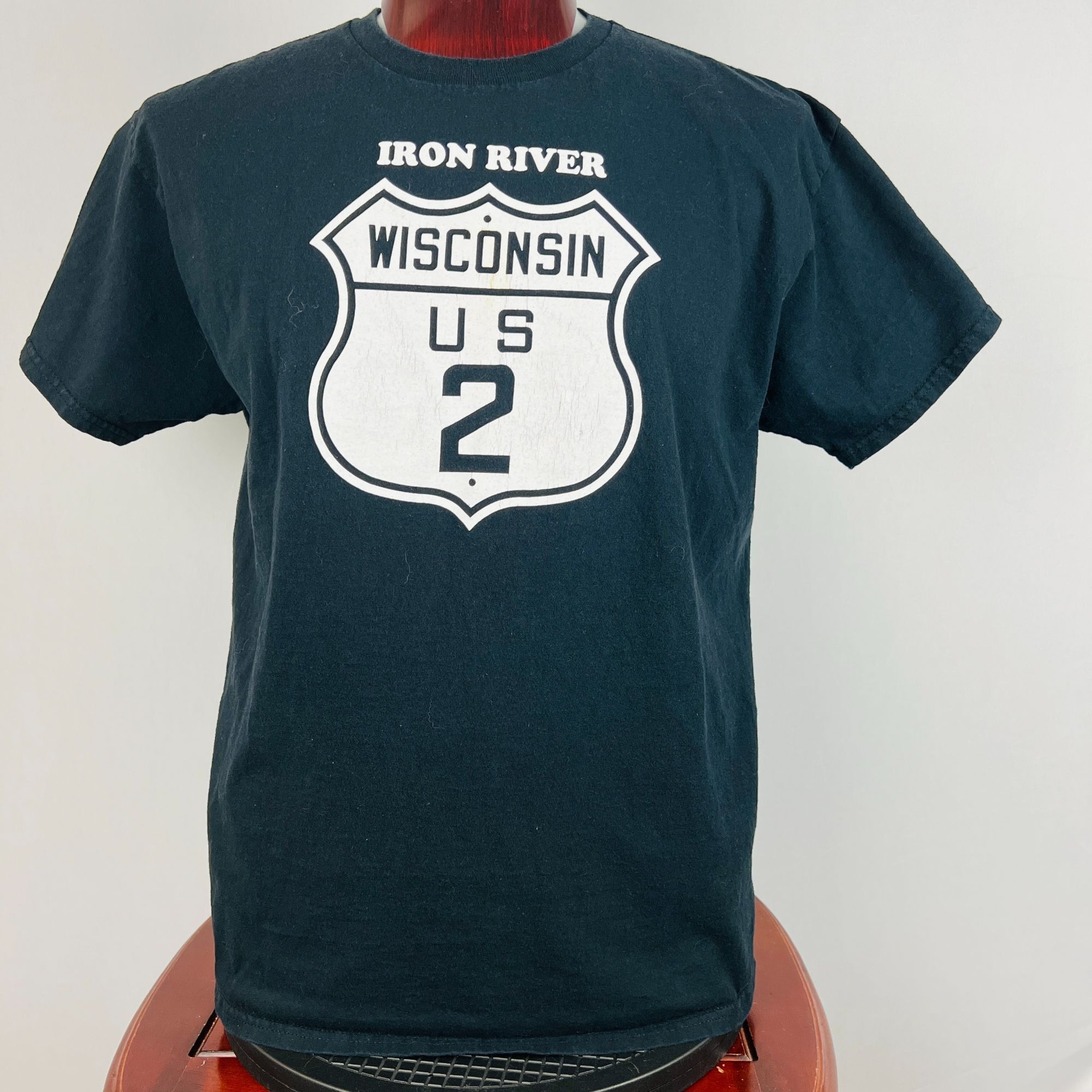 Gildan US2 Iron River Wisconsin XL T-Shirt Shirt Size US XL / EU 56 / 4 - 1 Thumbnail