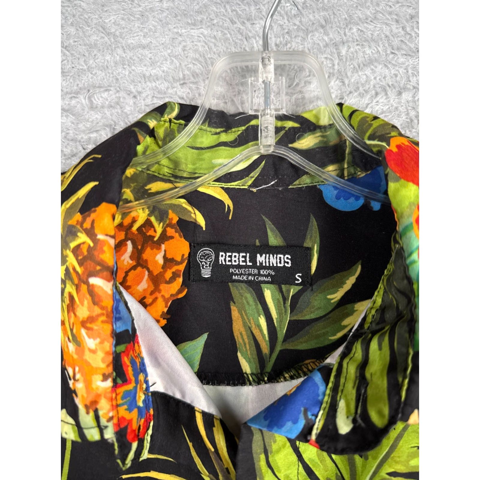 Vintage Rebel Minds Shirt Men Small Black Floral Hawaiian Button-Up 100% Polyester Size US S / EU 44-46 / 1 - 6 Thumbnail