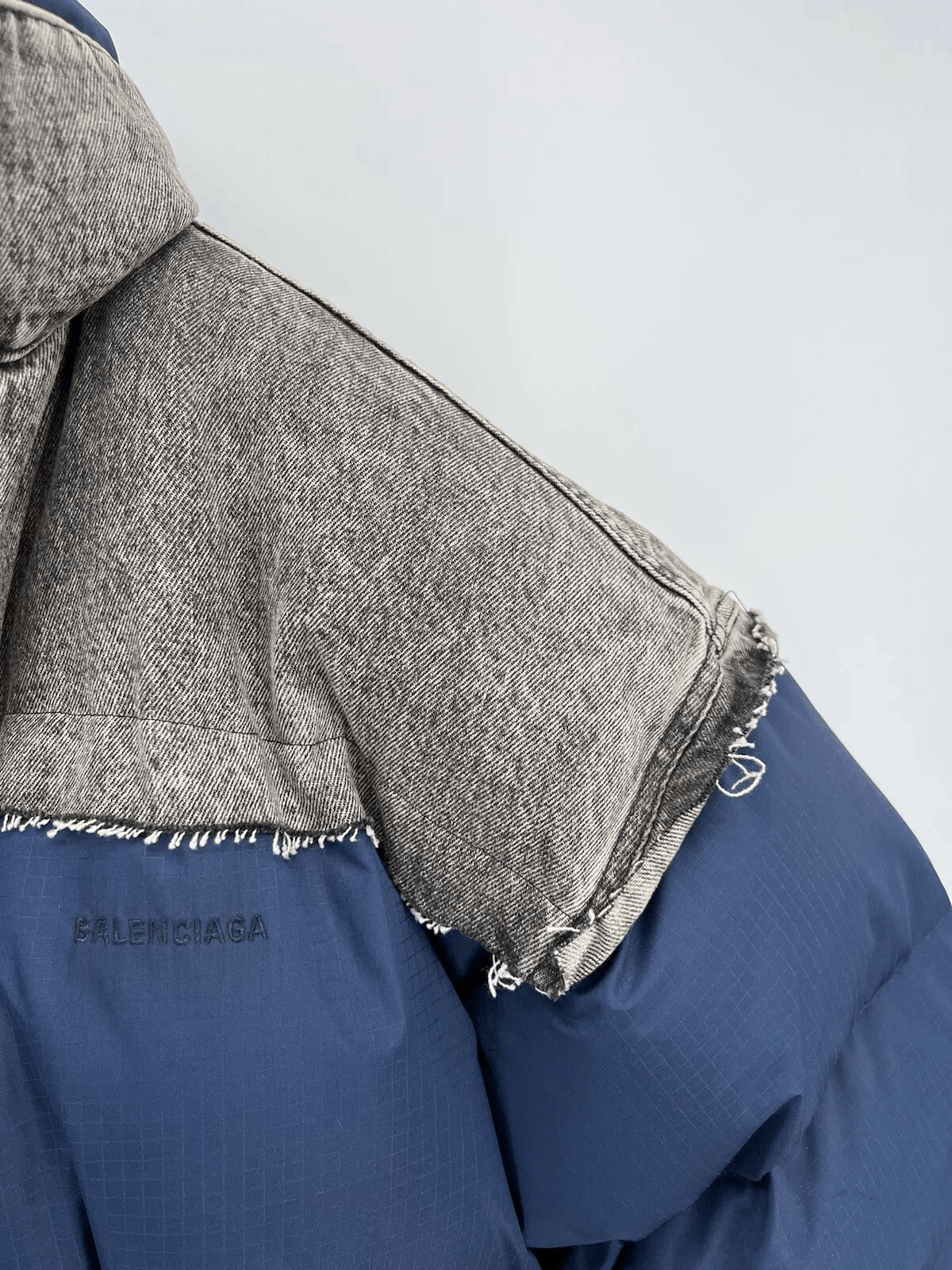 Balenciaga Balenciaga Denim Down Hybrid Jacket, EU 48 Mens Size US M / EU 48-50 / 2 - 3 Thumbnail