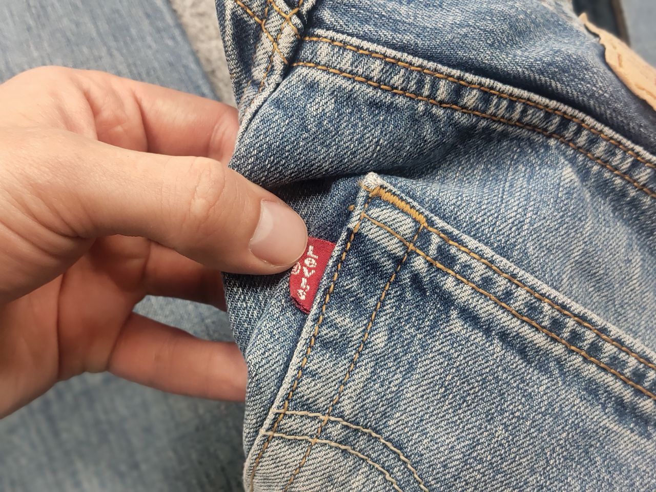 Levi's Vintage 90's Levi's 501 Perfect Faded Denim Jeans USA Style Size US 31 - 18 Thumbnail
