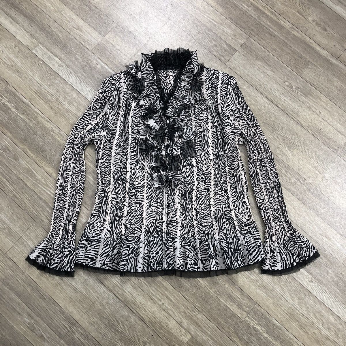 Japanese Brand × Vintage Issey Miyake Pleats Please Inspired Voltaire Abstract Blouse Size M / US 6-8 / IT 42-44 - 1 Thumbnail