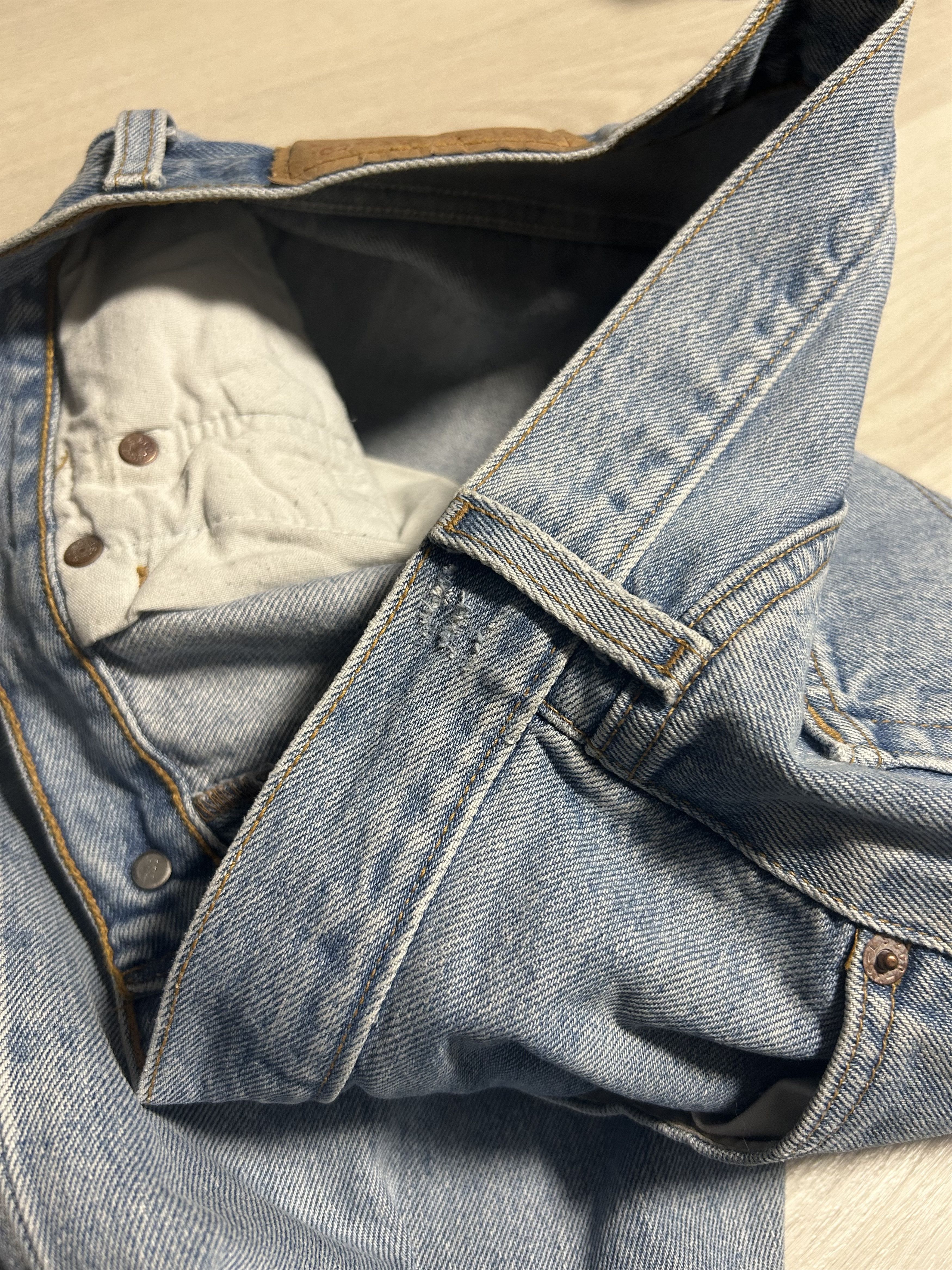 Levi's × Vintage Levis 501 Vintage Denim Jeans Made in Guatemala Size W32 L32 Size US 32 / EU 48 - 14 Thumbnail