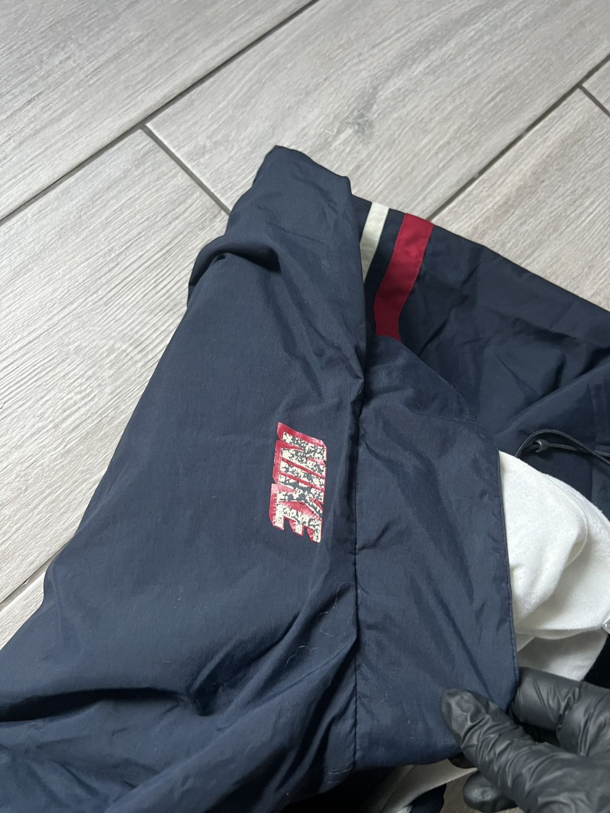 Nike Vintage Y2K Nike Jacket Mini Logo Hype Size US S / EU 44-46 / 1 - 21 Thumbnail