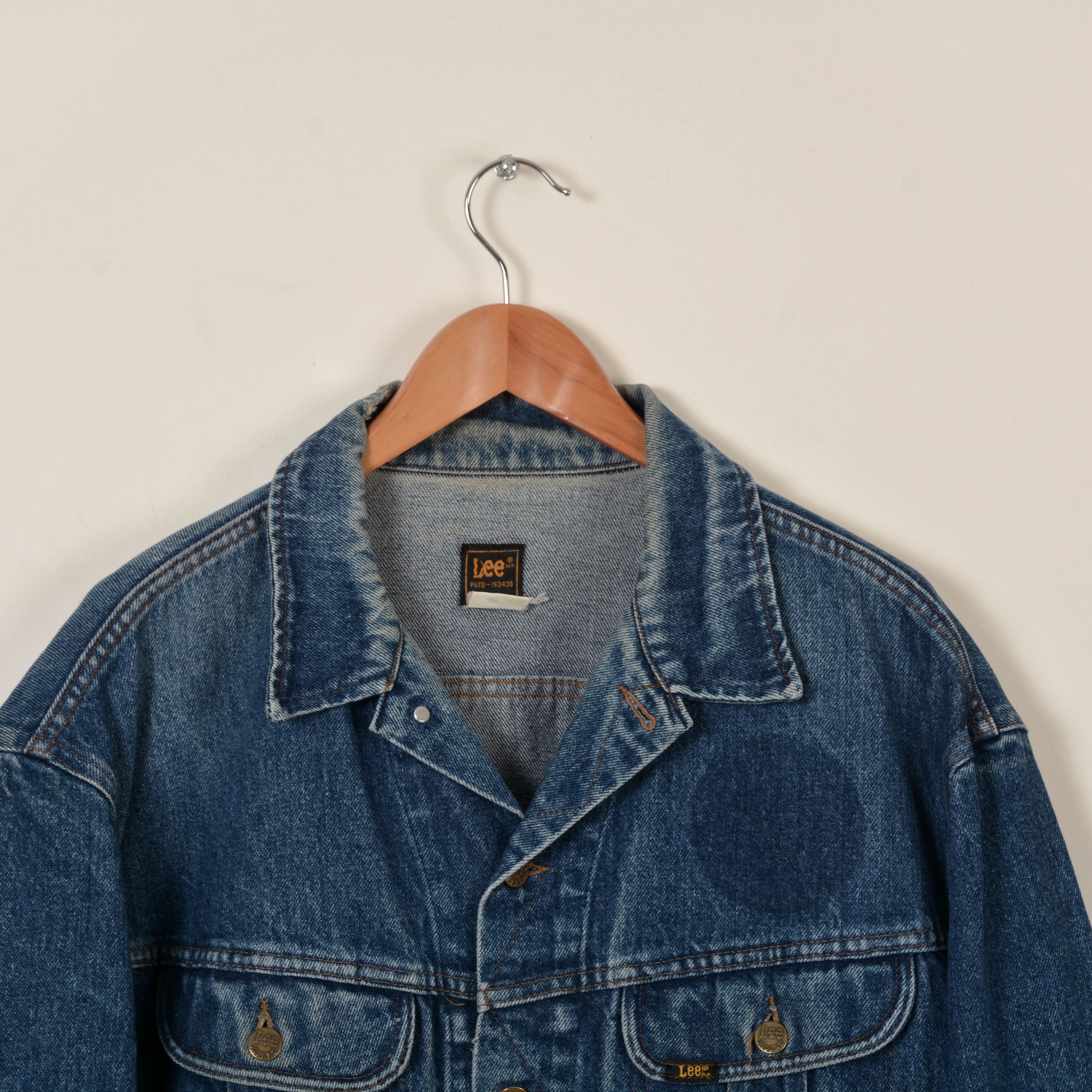 Lee Vintage denim trucker jacket by Lee Riders USA 1980 (2324) Size US L / EU 52-54 / 3 - 4 Thumbnail