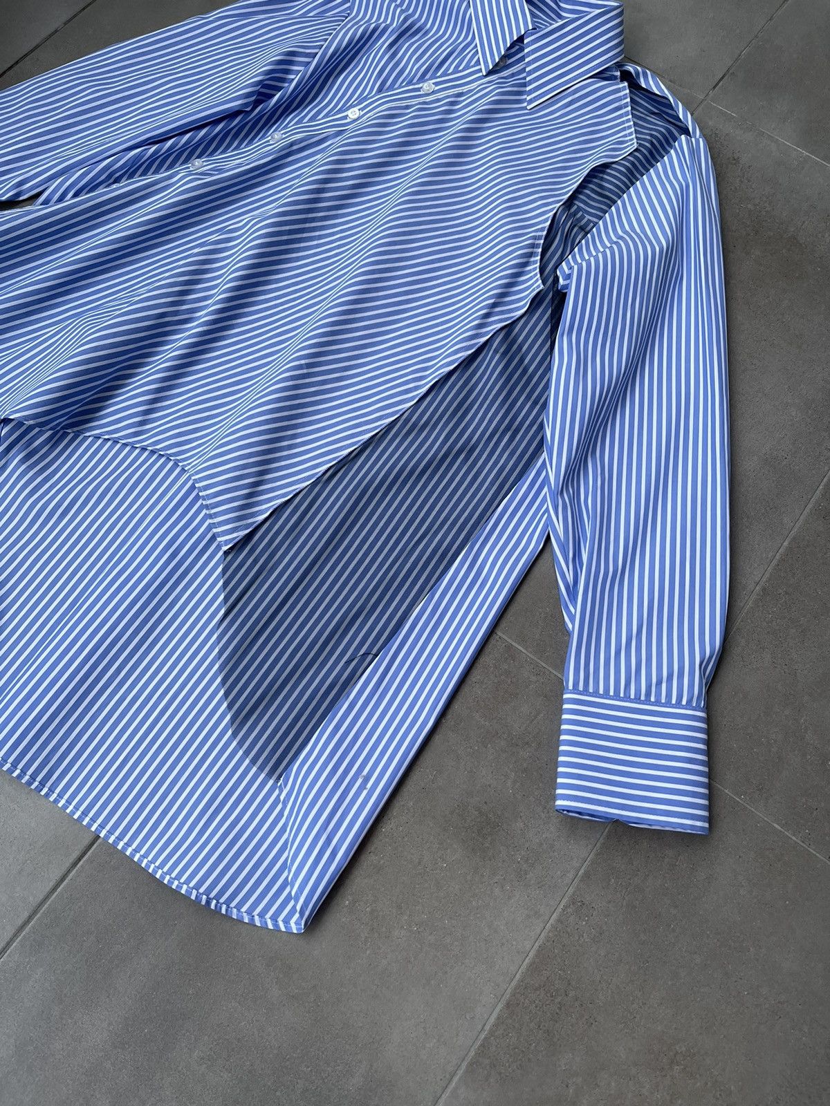Viktor & Rolf !DS! FW22 Viktor & Rolf Floating Away Reconstructed Shirt Size L / US 10 / IT 46 - 9 Thumbnail