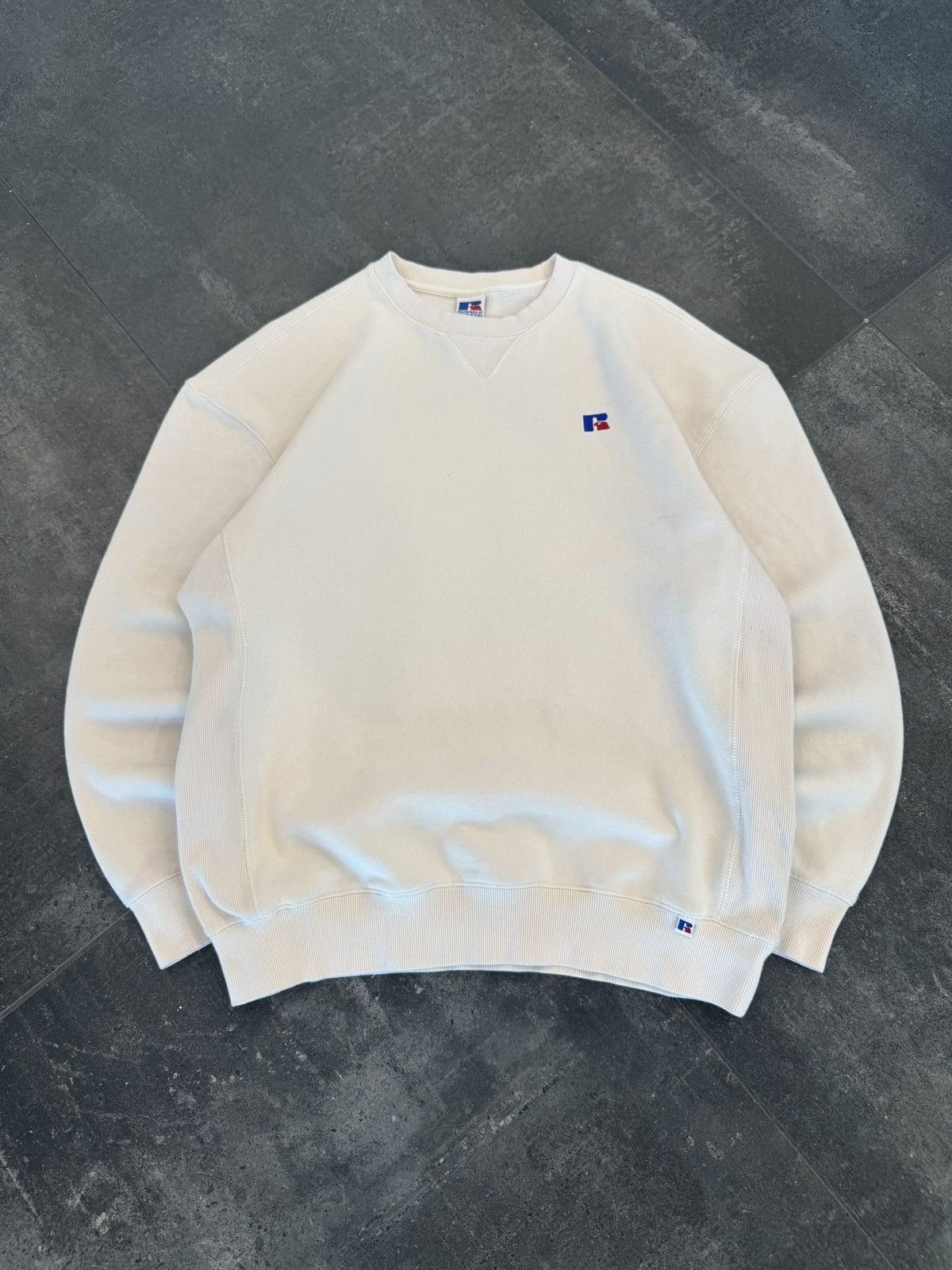 Russell Athletic Vintage Y2K Russell Athletic Crewneck Sweatshirt Size US XL / EU 56 / 4 - 1 Thumbnail