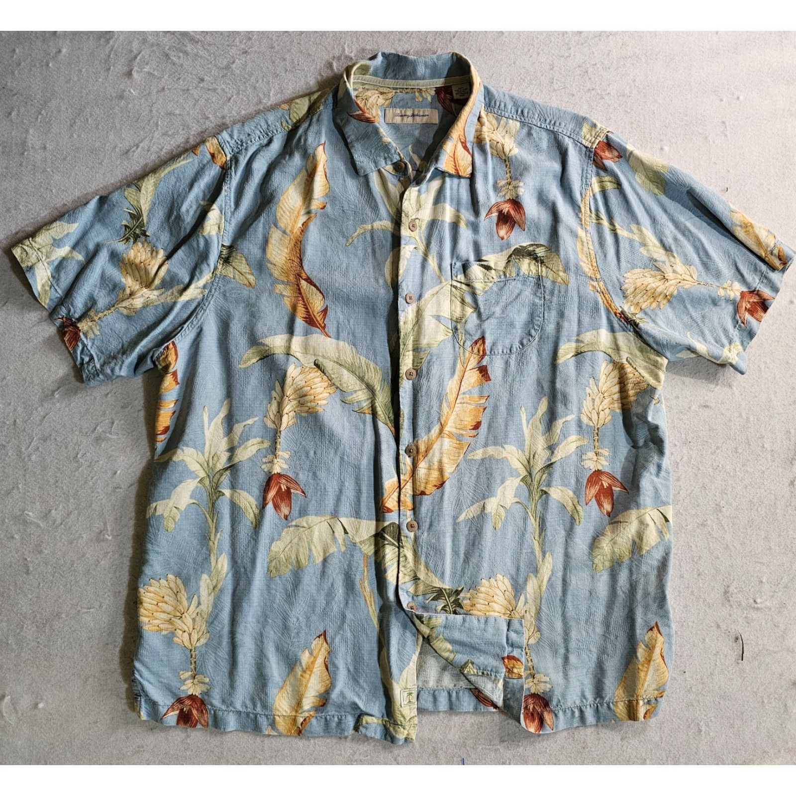 Tommy Bahama Tommy Bahama Shirt 100% Silk Hawaiian Button Up Camp Style Short Sleeve Size XLT Size US XXL / EU 58 / 5 - 2 Thumbnail