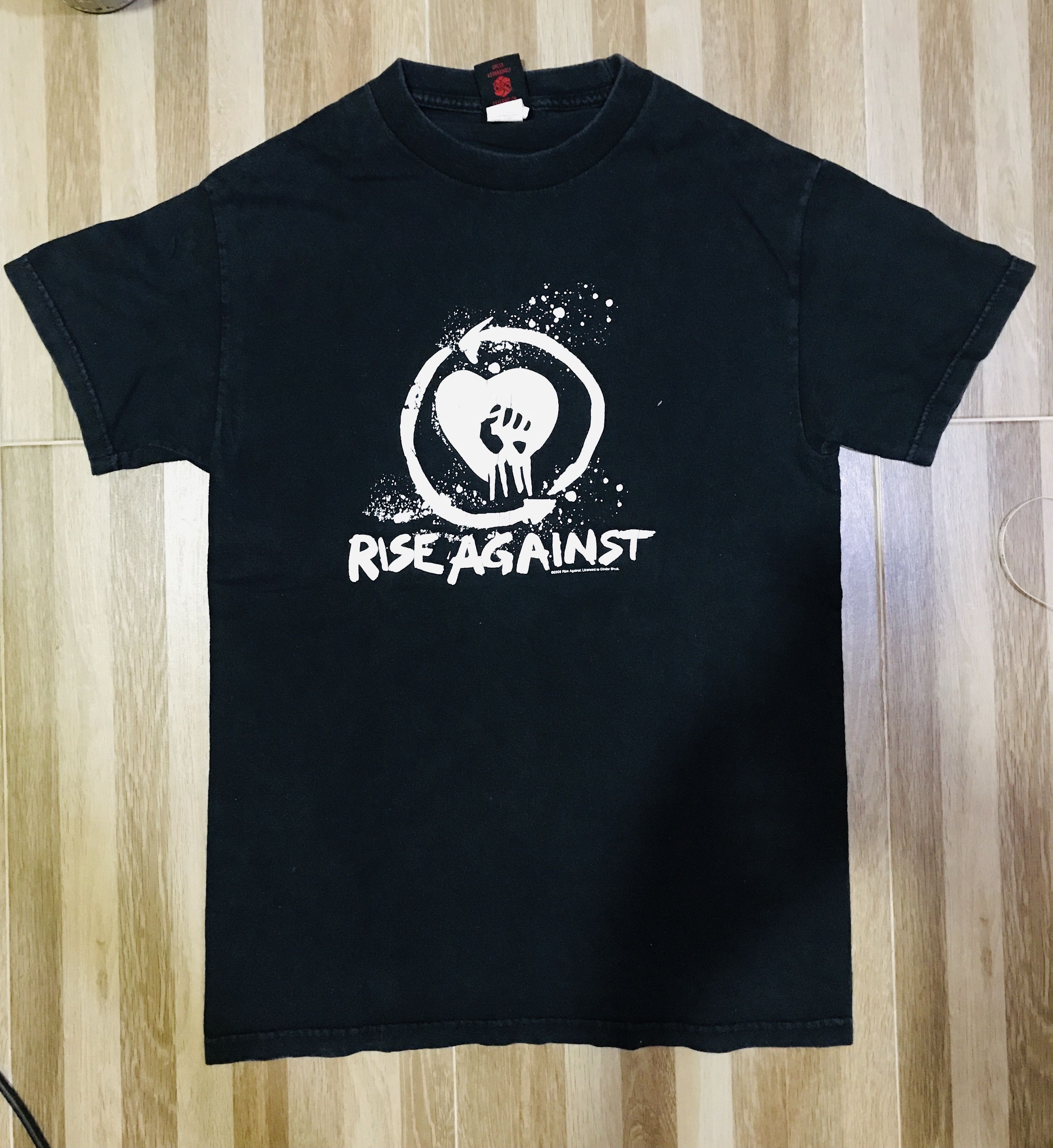 Band Tees Vintage Y2K Rise Against Band T Shirt 2006 Small Size S / US 4 / IT 40 - 1 Thumbnail