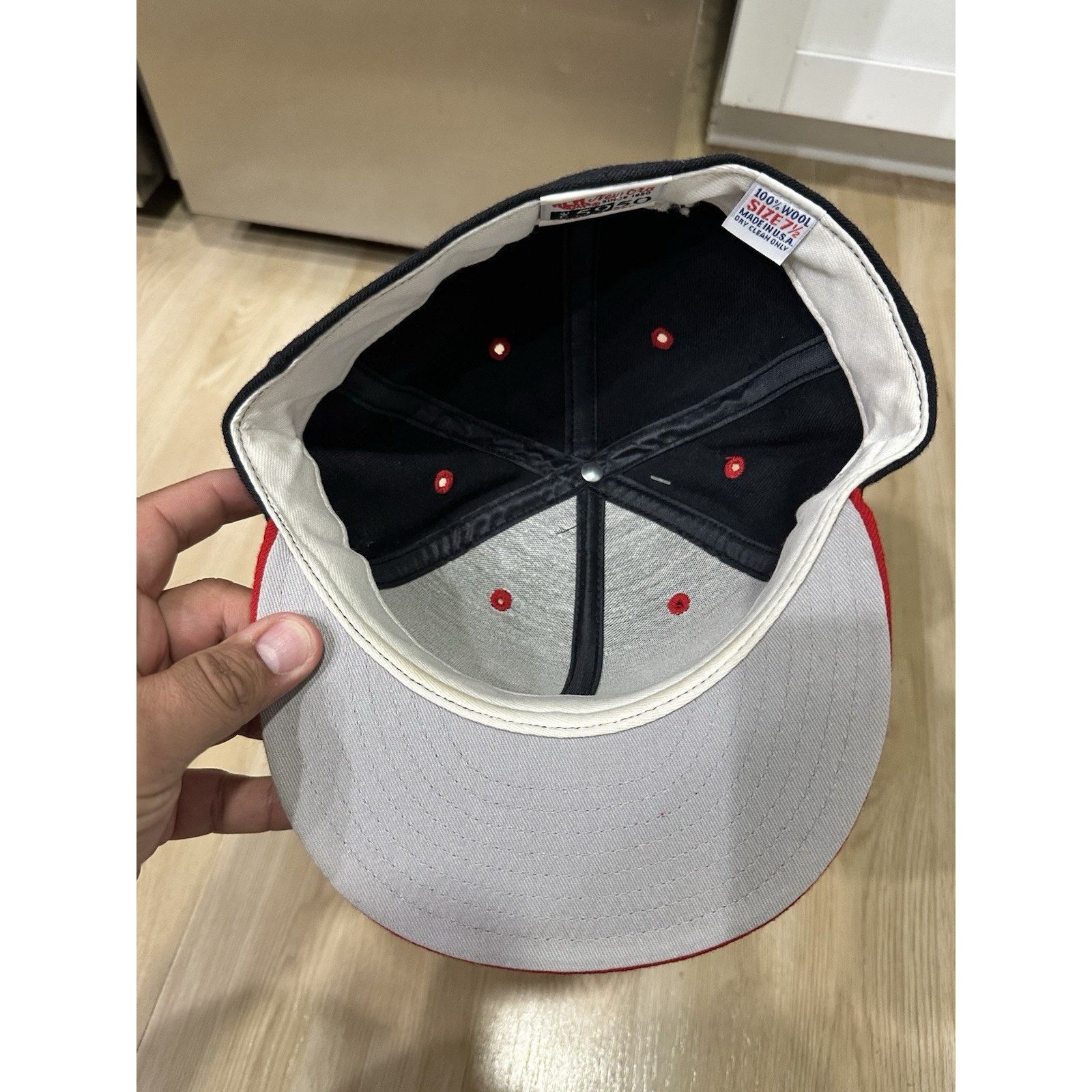 New Balance New Era 59/50 Maxfli Golf Hat Fitted Size 7 1/2 Black/Red Size ONE SIZE - 5 Thumbnail
