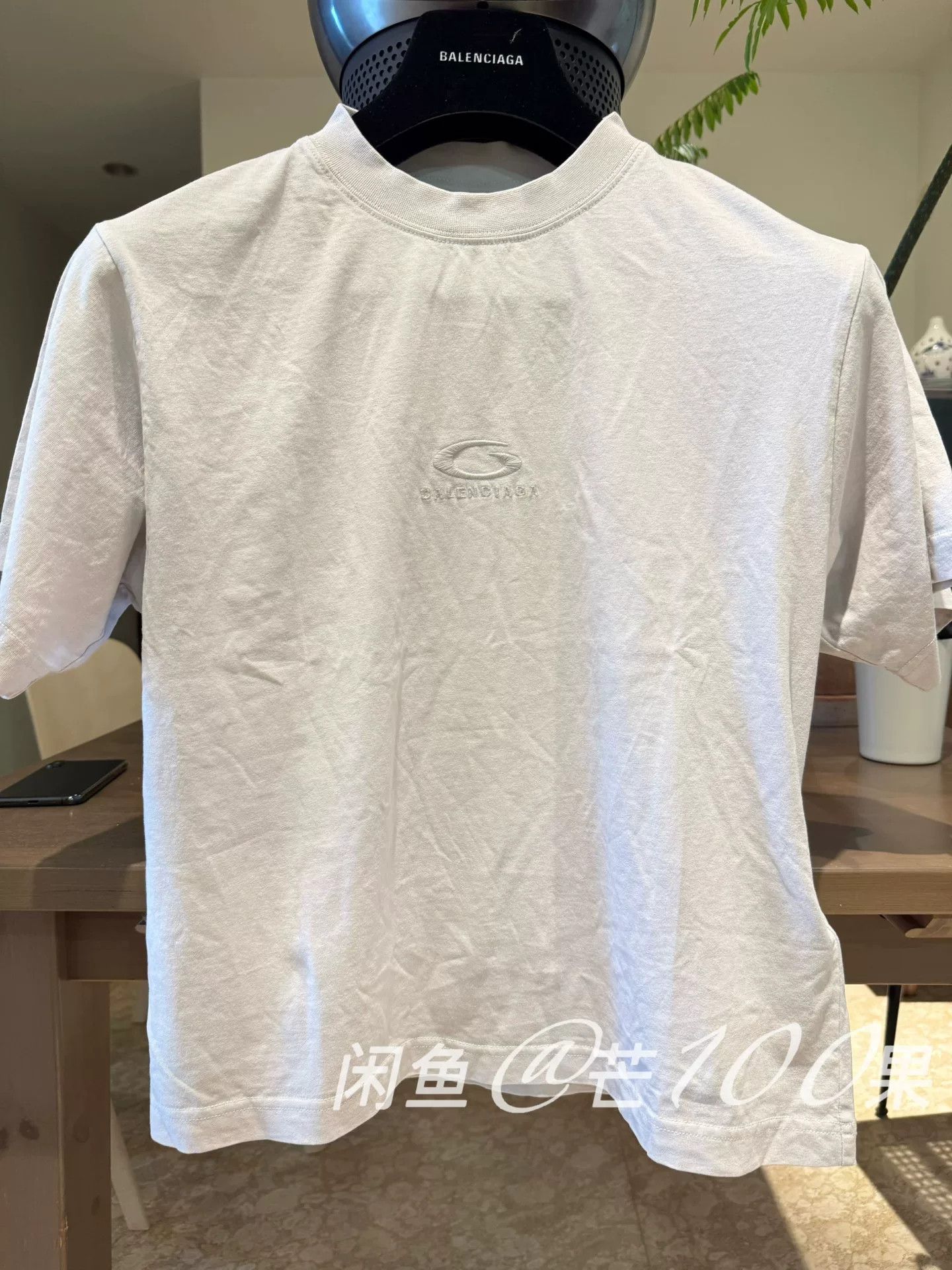 Balenciaga Balenciaga 25 Embroidered Logo Washed White Tee Size XS / US 0-2 / IT 36-38 - 1 Thumbnail