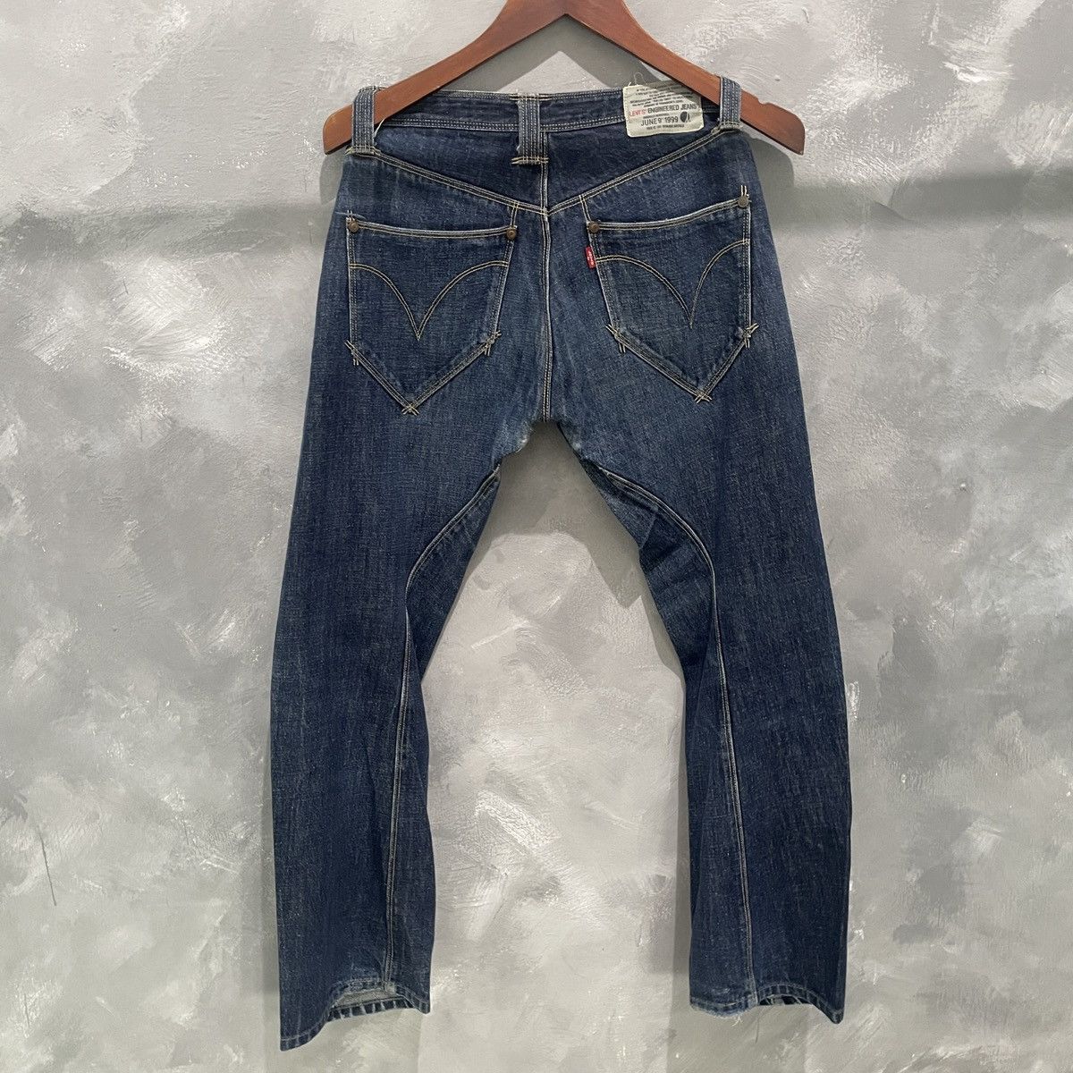 Levi's Rare Vintage 90s Levi’s Engineered Size US 30 / EU 46 - 8 Thumbnail