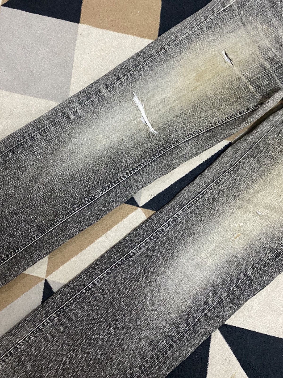 Hypebeast Vintage Japanese Brands Black Denim Distressed Flare Jeans Size US 32 / EU 48 - 9 Thumbnail
