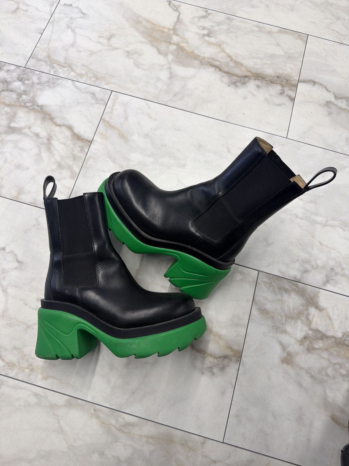 Bottega Veneta Bottega Veneta Flash Boots BLK Grass Size US 6.5 / IT 36.5 - 1 Thumbnail
