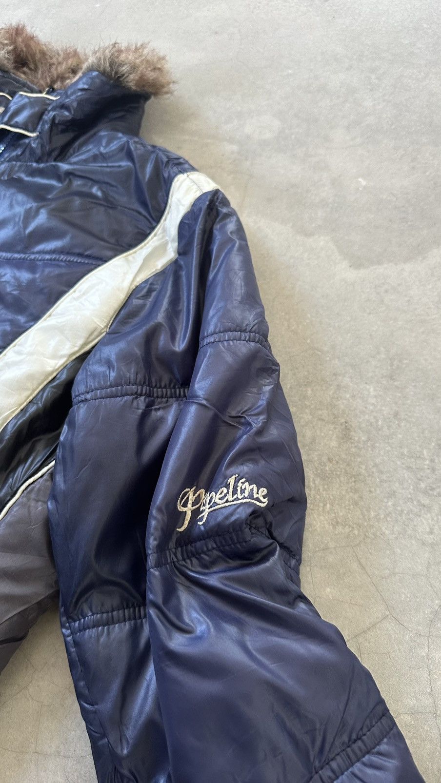 Urban Pipeline VINTAGE PIPELINE LIGHT PUFFER WITH FUR HOOD Size US L / EU 52-54 / 3 - 6 Thumbnail