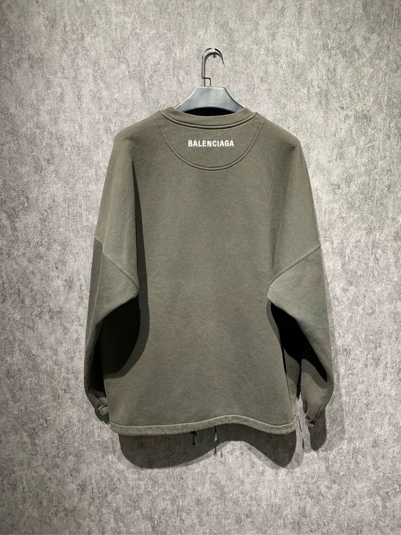 Balenciaga Balenciaga Dark Coffee Crew Neck Sweater Size US XS / EU 42 / 0 - 8 Thumbnail