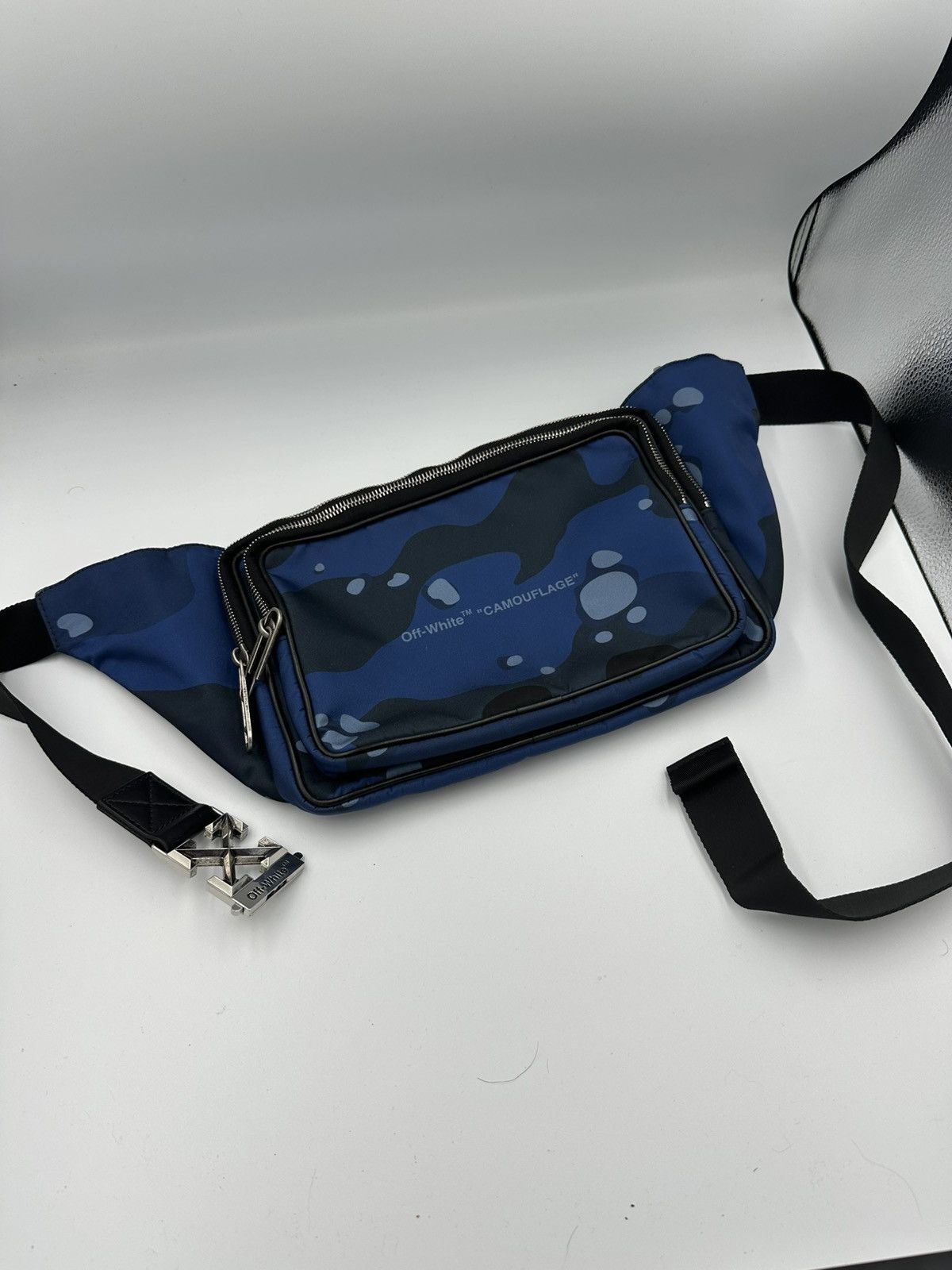 Off-White OFF WHITE CAMO BAG Size ONE SIZE - 1 Thumbnail