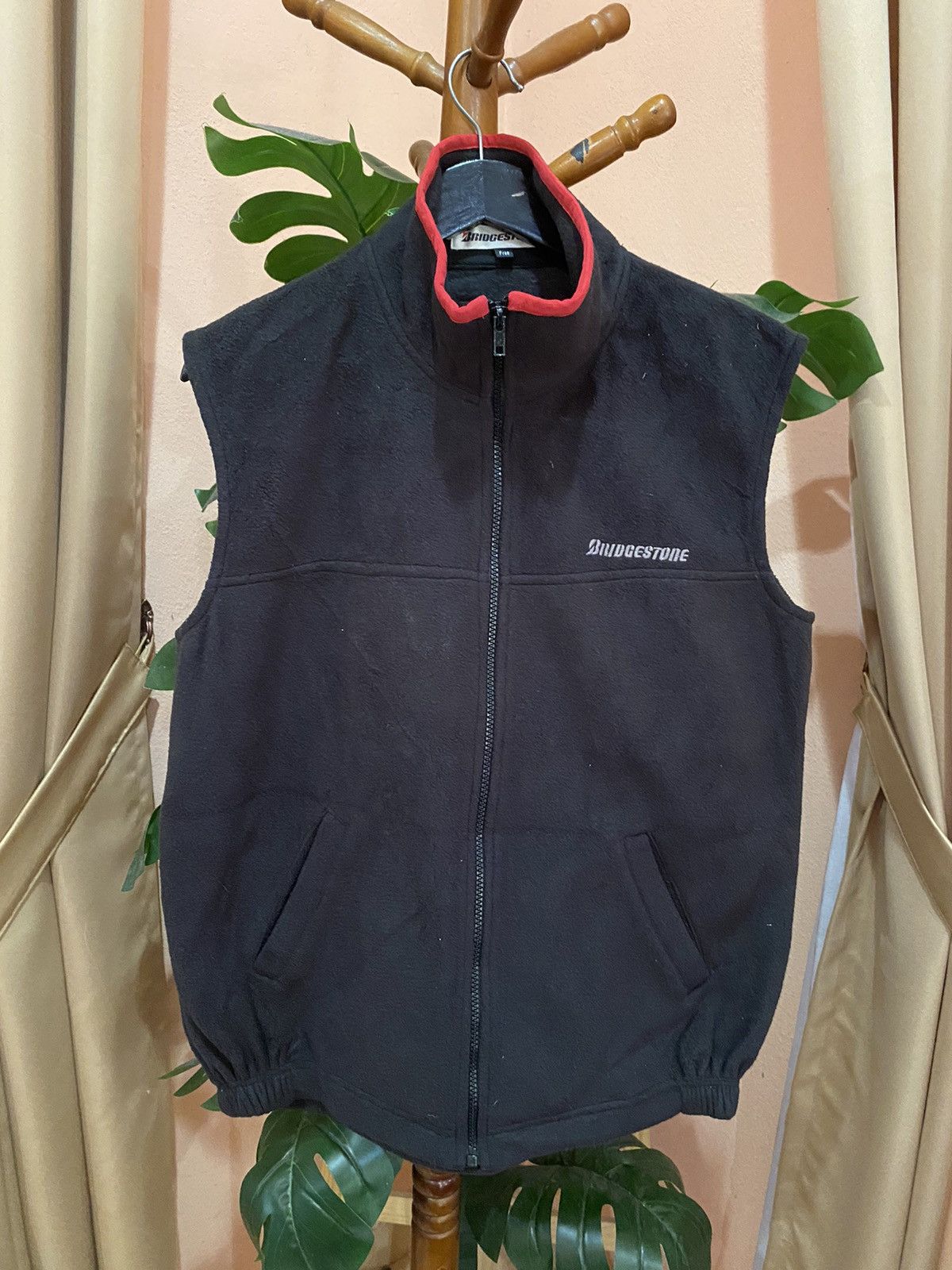 Vintage Bridgestone Fleece Vest – Vintage Black Sleeveless Jacket Size US L / EU 52-54 / 3 - 1 Thumbnail