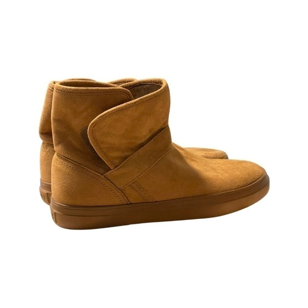 Crocs WOMEN’S CROCS Brown Faux Suede Booties. Size US 6 / IT 36 - 12 Thumbnail