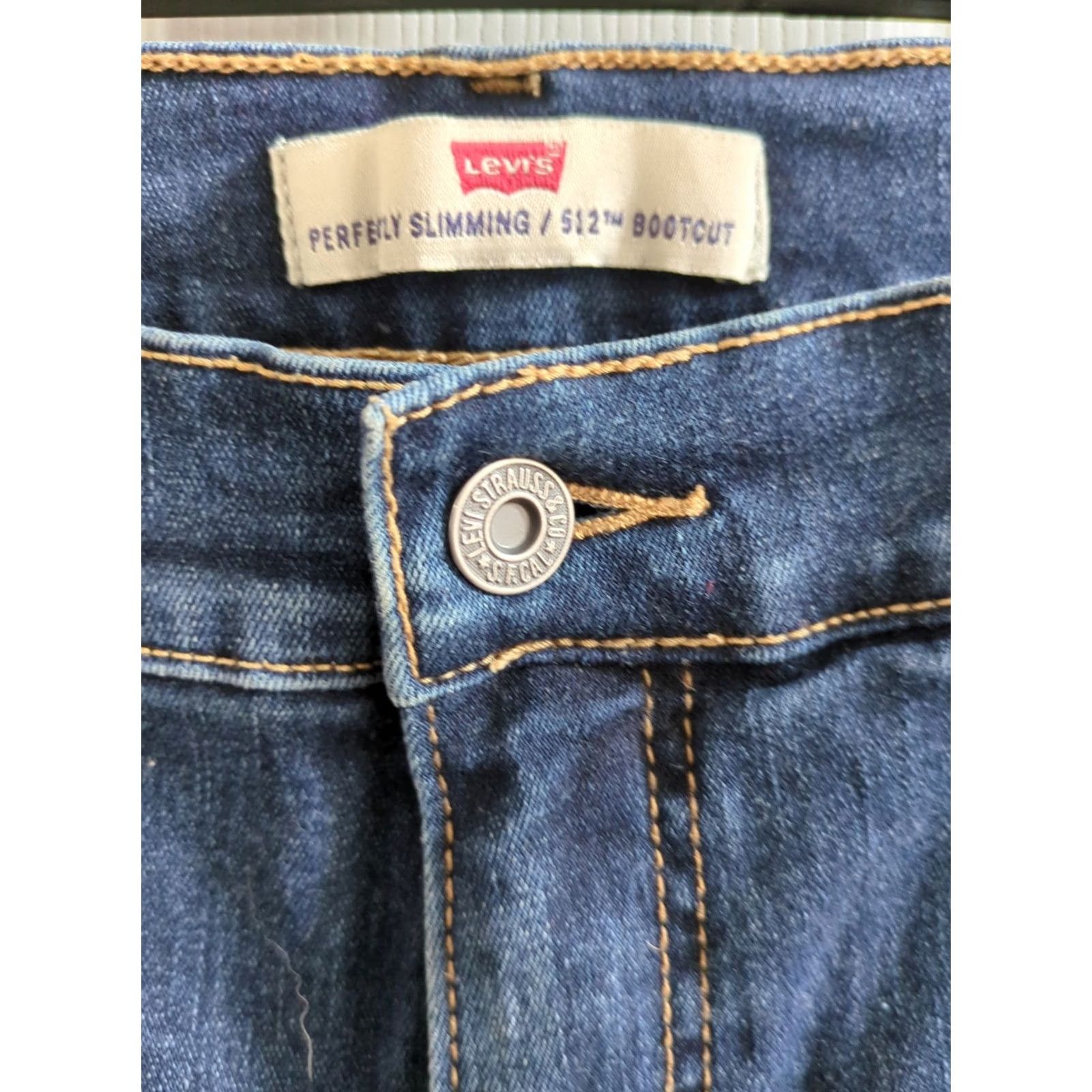 Levi's Levi's 512 Perfectly Slimming Bootcut Jeans Women's 14 Dark Wash Denim Stretch Blue 5-Pocket Regular Mens? Womens Size 36" / US 14 / IT 50 - 2 Thumbnail