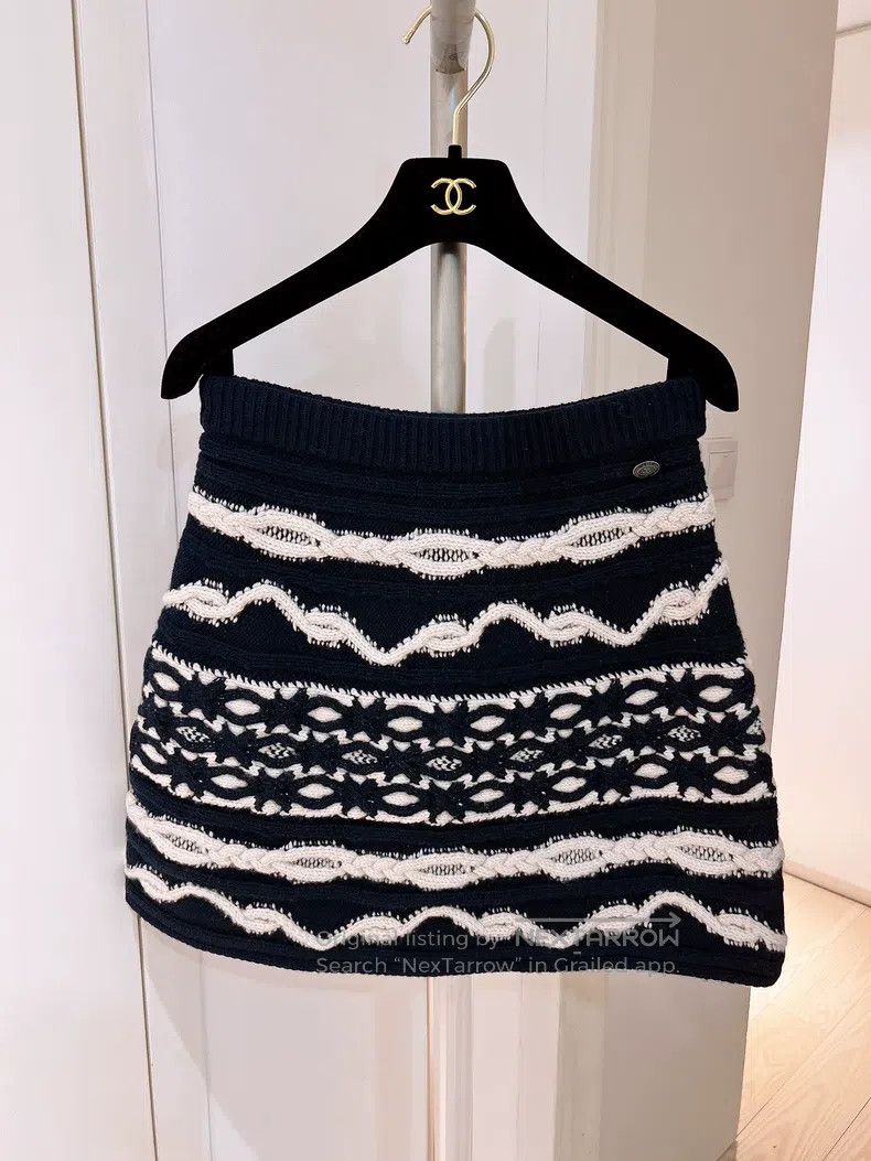 Chanel Chanel Hamburg series blue and white woven skirt Size 24" / US 00 / IT 34 - 1 Thumbnail