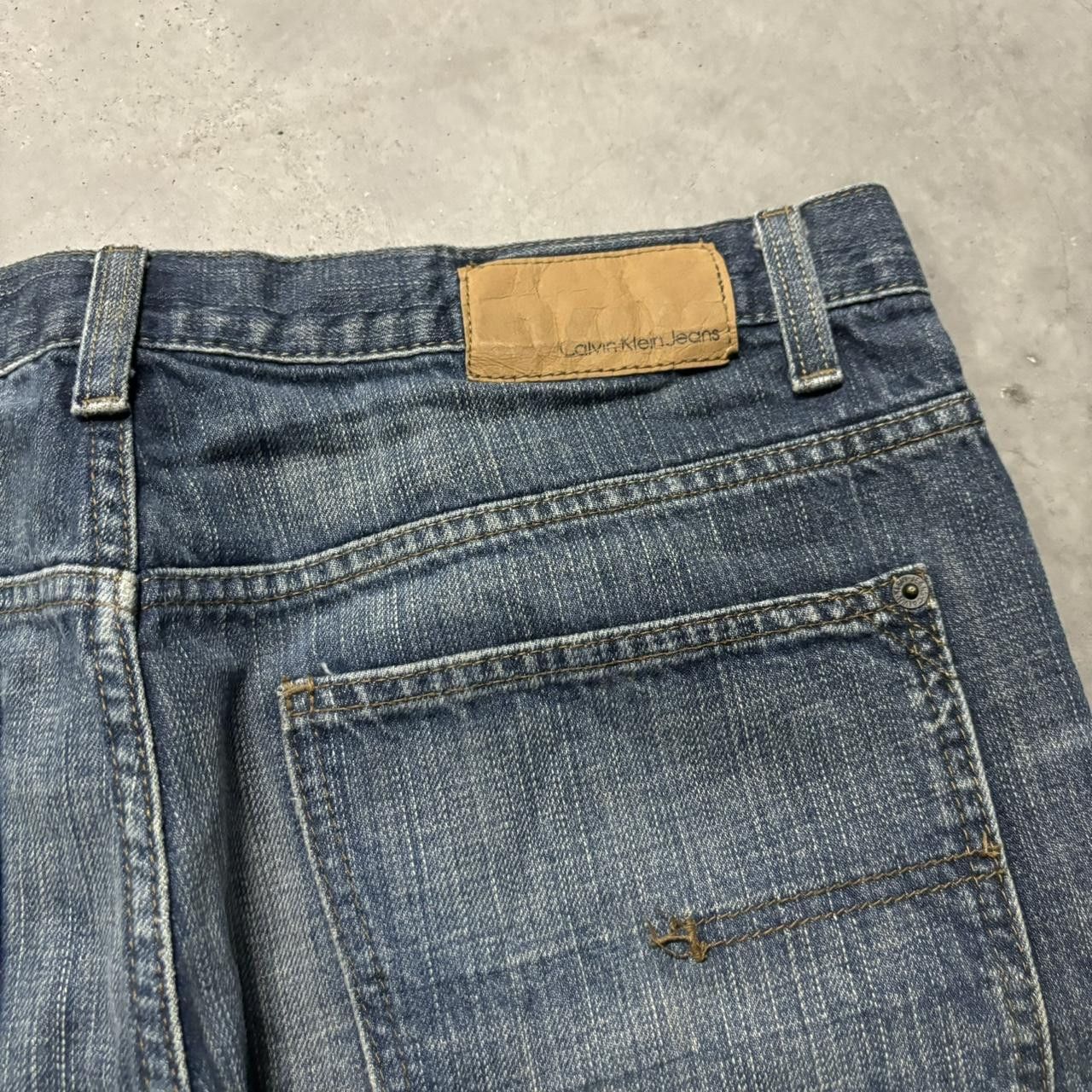 Calvin Klein × Vintage Crazy Vintage Y2K/2000s Grunge Faded Dark Wash Calvin Klein Denim Jeans! Size US 34 / EU 50 - 7 Thumbnail