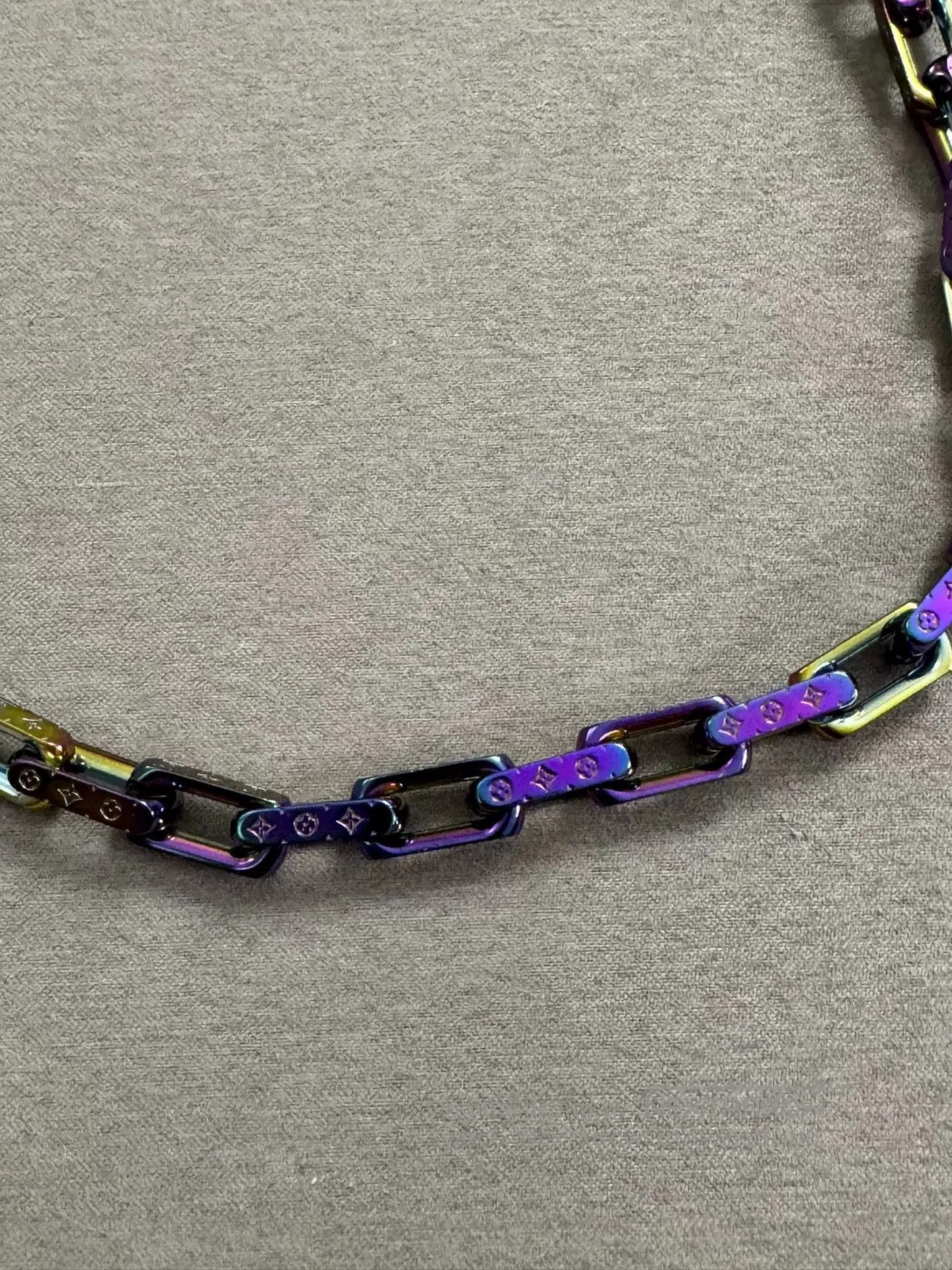 Louis Vuitton Louis Vuitton Quenched Bamboo Necklace. Size ONE SIZE - 2 Thumbnail