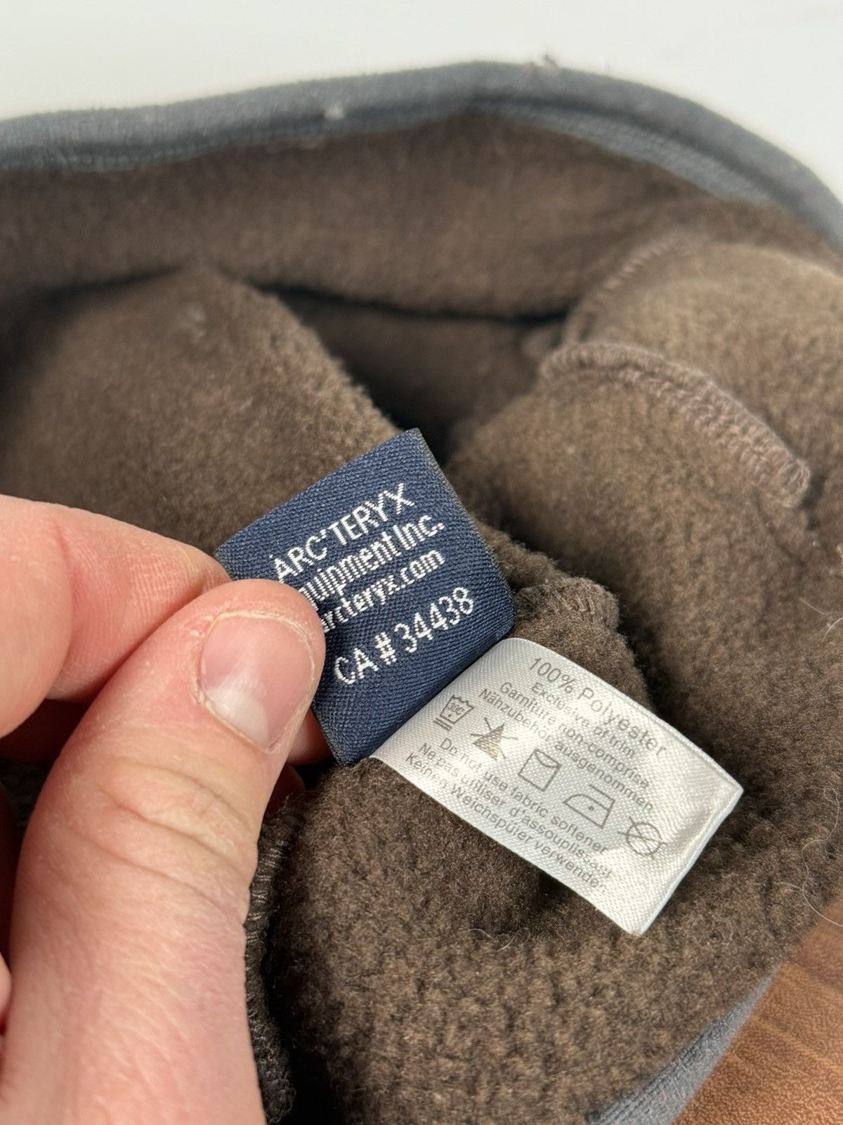 Arc'teryx Rare Vintage Arc'teryx Polartec Fleece Zip Pocket Beanie Size ONE SIZE - 5 Thumbnail