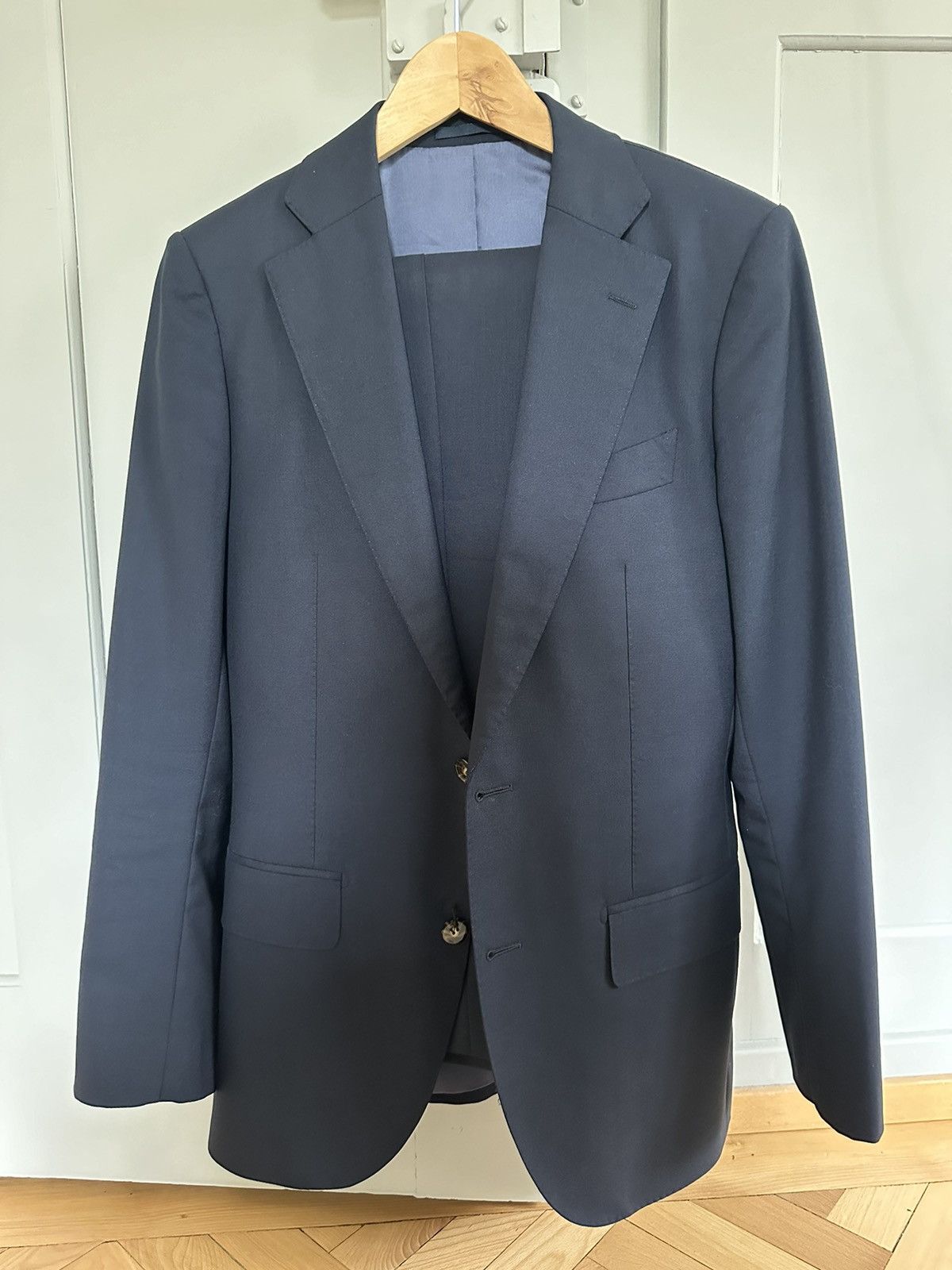 Suitsupply Suitsupply Navy Suit Men Size 46R - 1 Thumbnail
