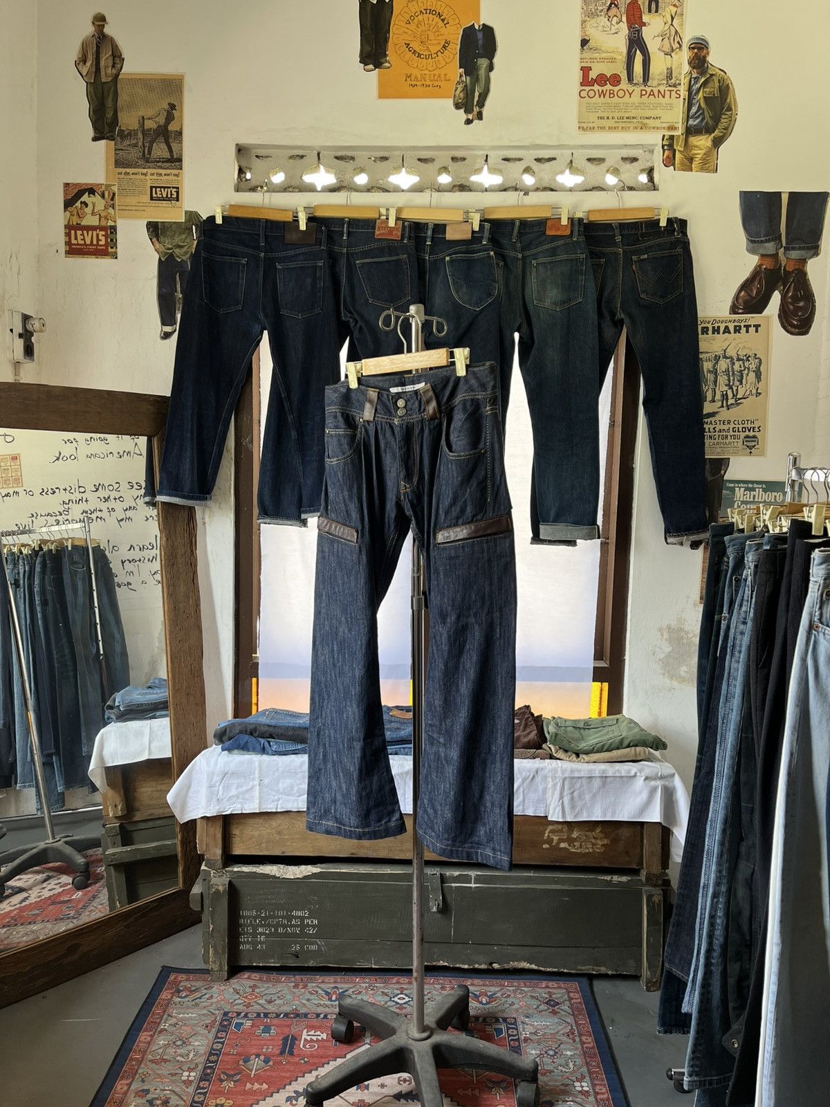 Pure Blue Japan RARE Pure Blue Japan Archive 2000s Flare Cut Selvedge Denim Size US 33 - 1 Thumbnail