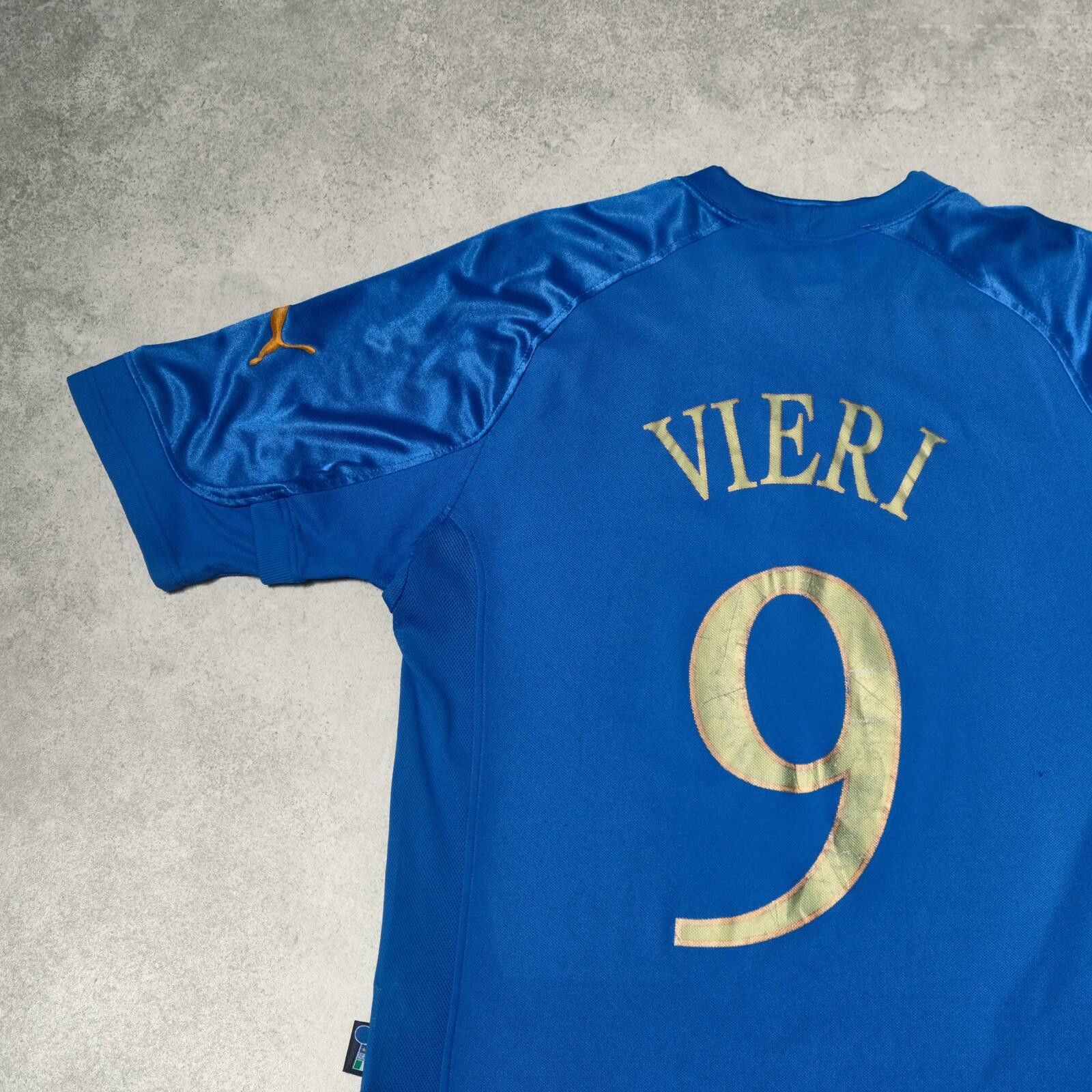 Puma 2004/06 Italy Home Shirt Puma Vieri (L/XL) Size US L / EU 52-54 / 3 - 4 Thumbnail
