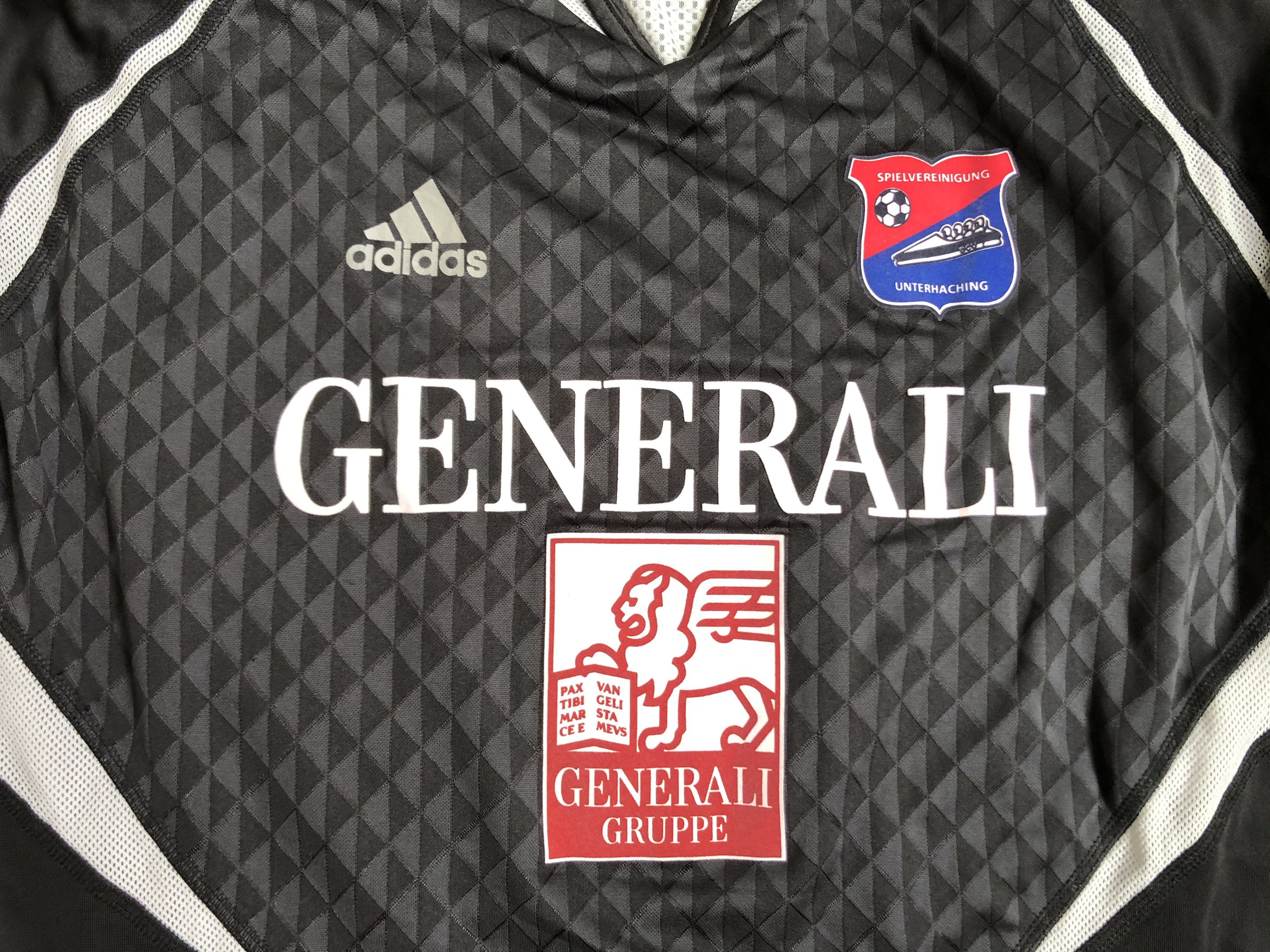 Adidas SpVgg Unterhaching Goalkeeper football shirt 2005-2006 #25 Size US XL / EU 56 / 4 - 6 Thumbnail