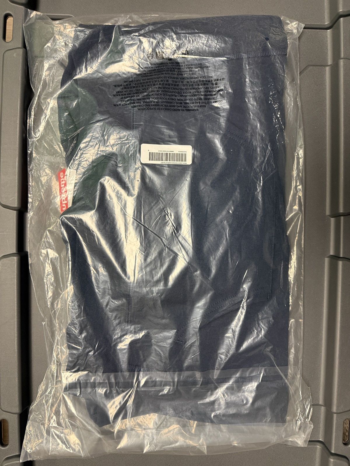 Supreme Supreme Box Logo Hoodie Sweatshirt Navy Box Logo Size Small Size US S / EU 44-46 / 1 - 2 Thumbnail