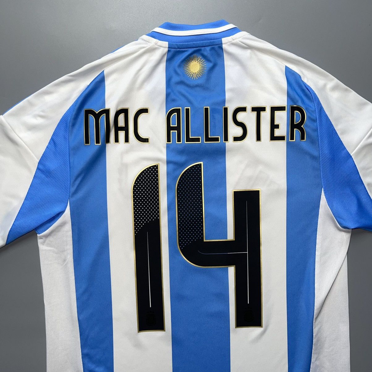 Adidas ARGENTINA ADIDAS 2024 FOOTBALL HOME JERSEY #14 MAC ALLISTER Size US S / EU 44-46 / 1 - 8 Thumbnail