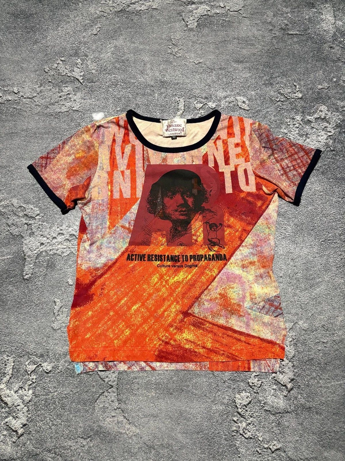 Vivienne Westwood Vivienne Westwood Active Resistance to Propaganda Tee Size M / US 6-8 / IT 42-44 - 1 Thumbnail