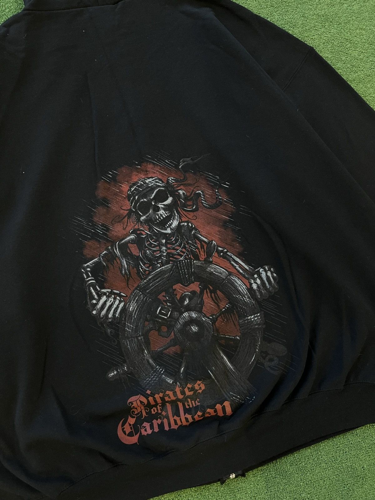 Vintage Vintage Y2K Pirates of the Caribbean Baggy Movie Hoodie Size US XXL / EU 58 / 5 - 8 Thumbnail