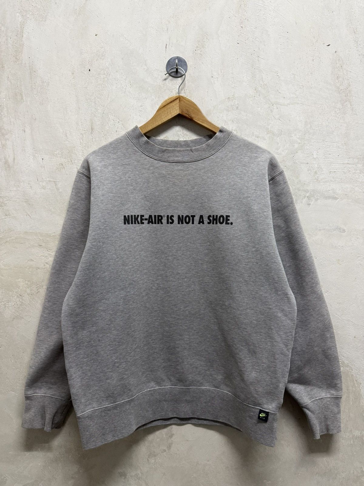 Nike 2000s Distressed Nike-Air is Not a Shoe Crewneck Size US L / EU 52-54 / 3 - 1 Thumbnail