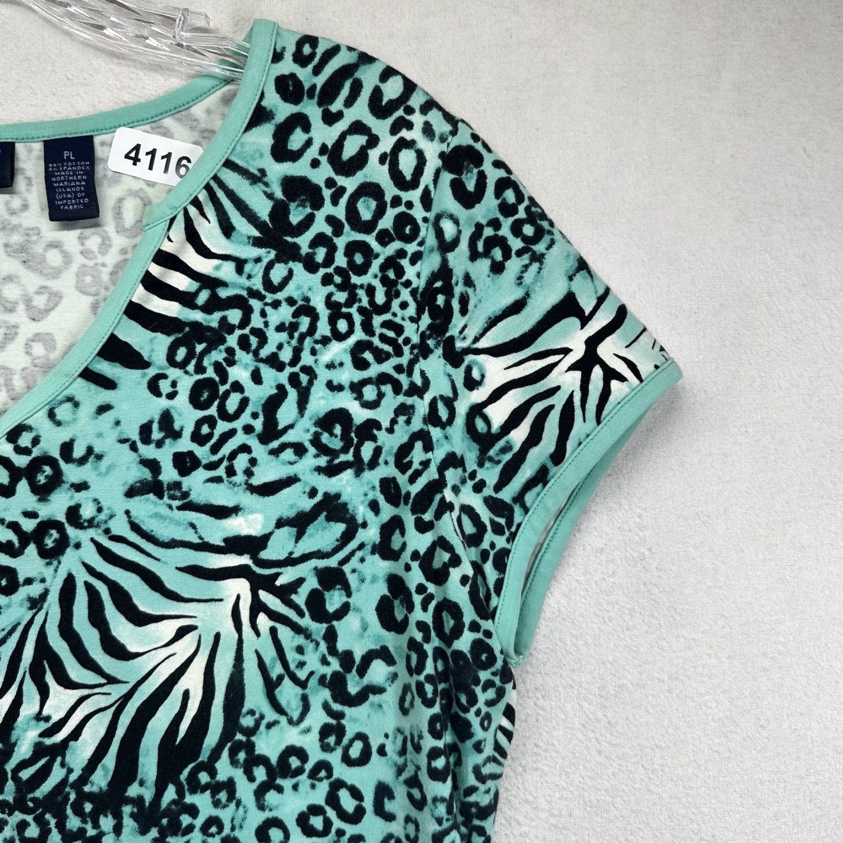 Vintage Westbound Petites Blue Cheetah Animal Print Blouse Top Women's Large PL Short Sleeve V-Neck Size L / US 10 / IT 46 - 6 Thumbnail
