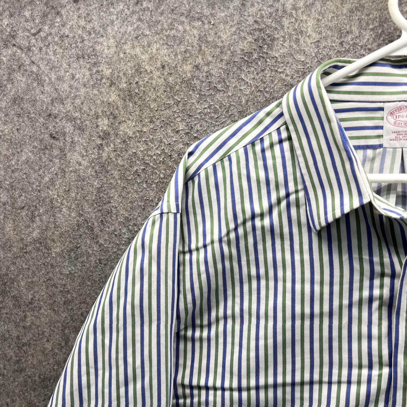 Brooks Brothers Brooks Brothers Dress Shirt Mens 17.5 4/5 Blue Stripe Non Iron Classic Fit Shirt Mens Neck 17.5 Size 48R - 7 Thumbnail