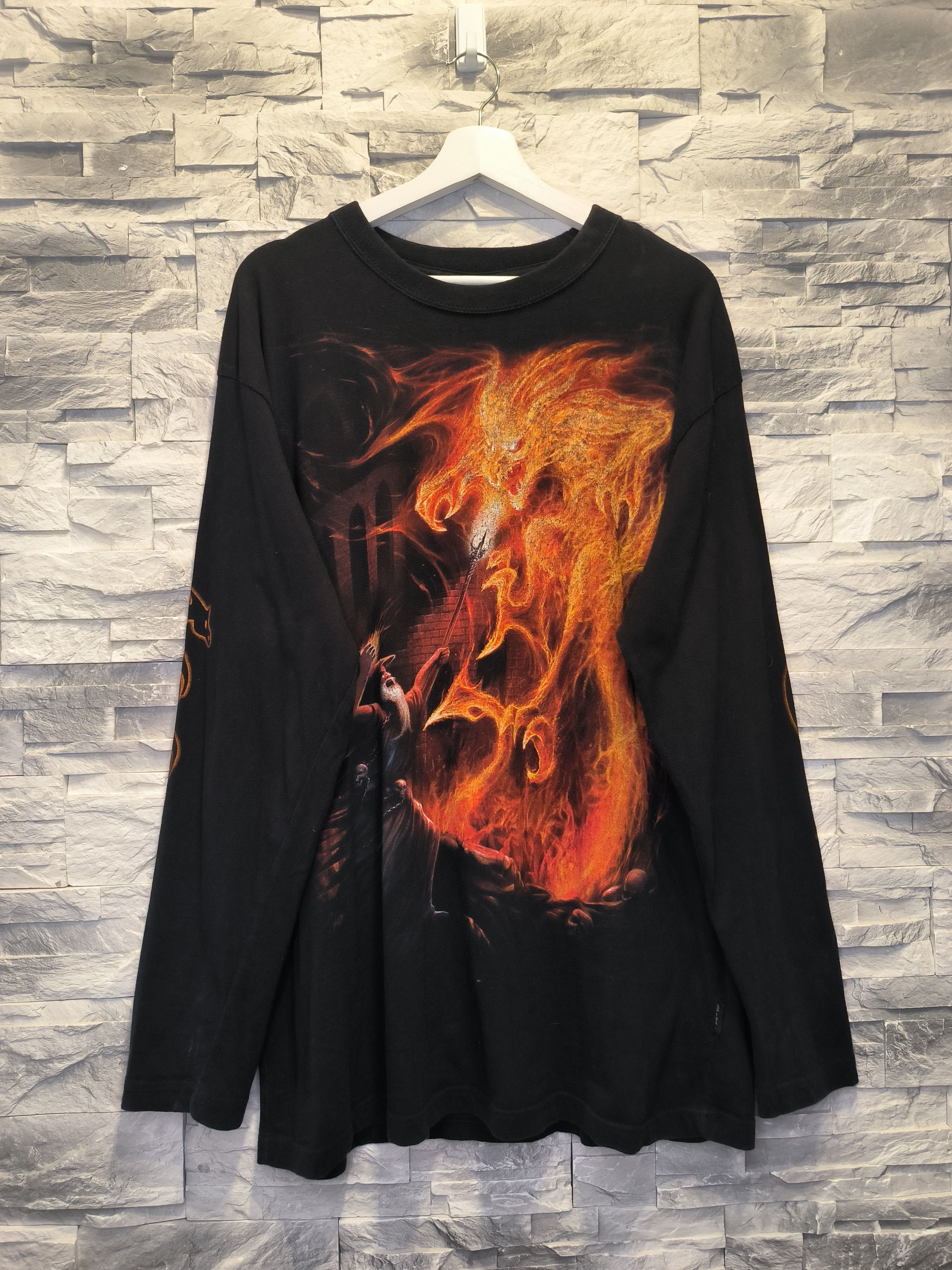 Vintage Vintage Balrog Lord of the Rings Long Sleeve Gandalf Size US XL / EU 56 / 4 - 1 Thumbnail