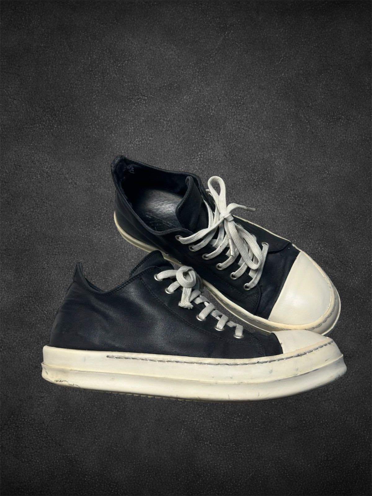 Rick Owens Rick Owens waxed canvas low ramones Size US 8.5 / EU 41-42 - 5 Thumbnail