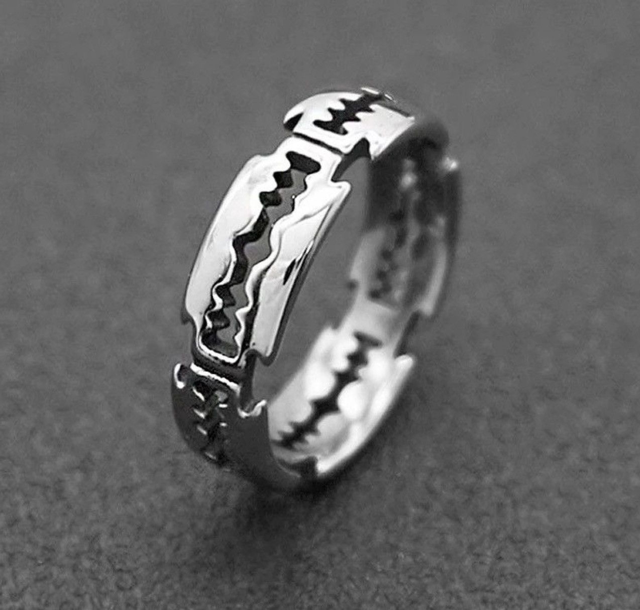 Jewelry Men Razor Blade Ring in Silver
