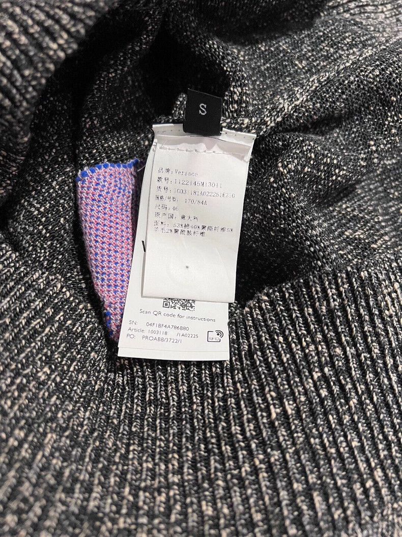 Versace Versace A classic pullover sweater with a knitted design Size XS / US 0-2 / IT 36-38 - 7 Thumbnail